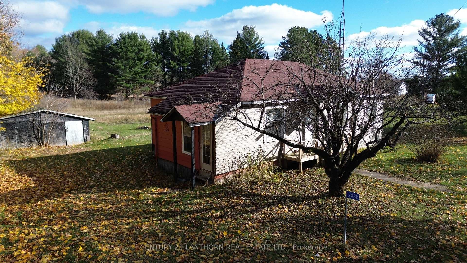 2436 Henderson Road photo 3