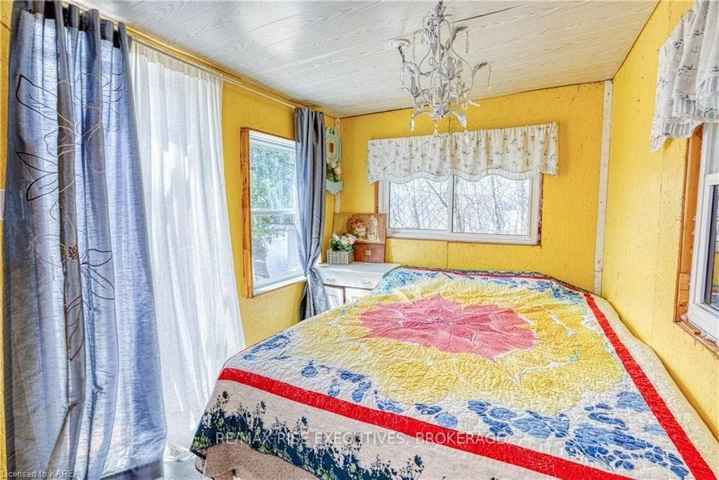 Bunkie interior