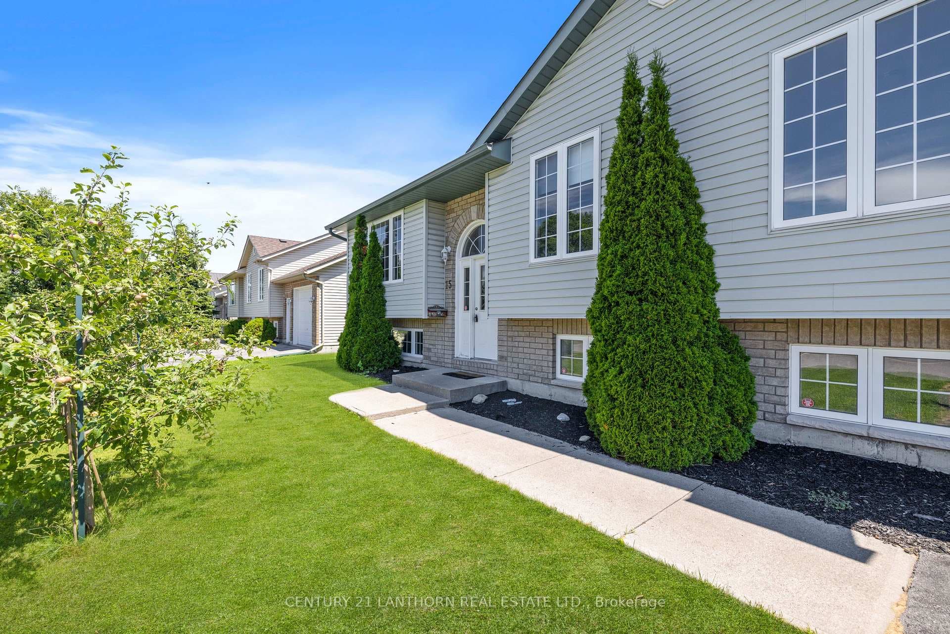 15 Jason Crescent photo 27