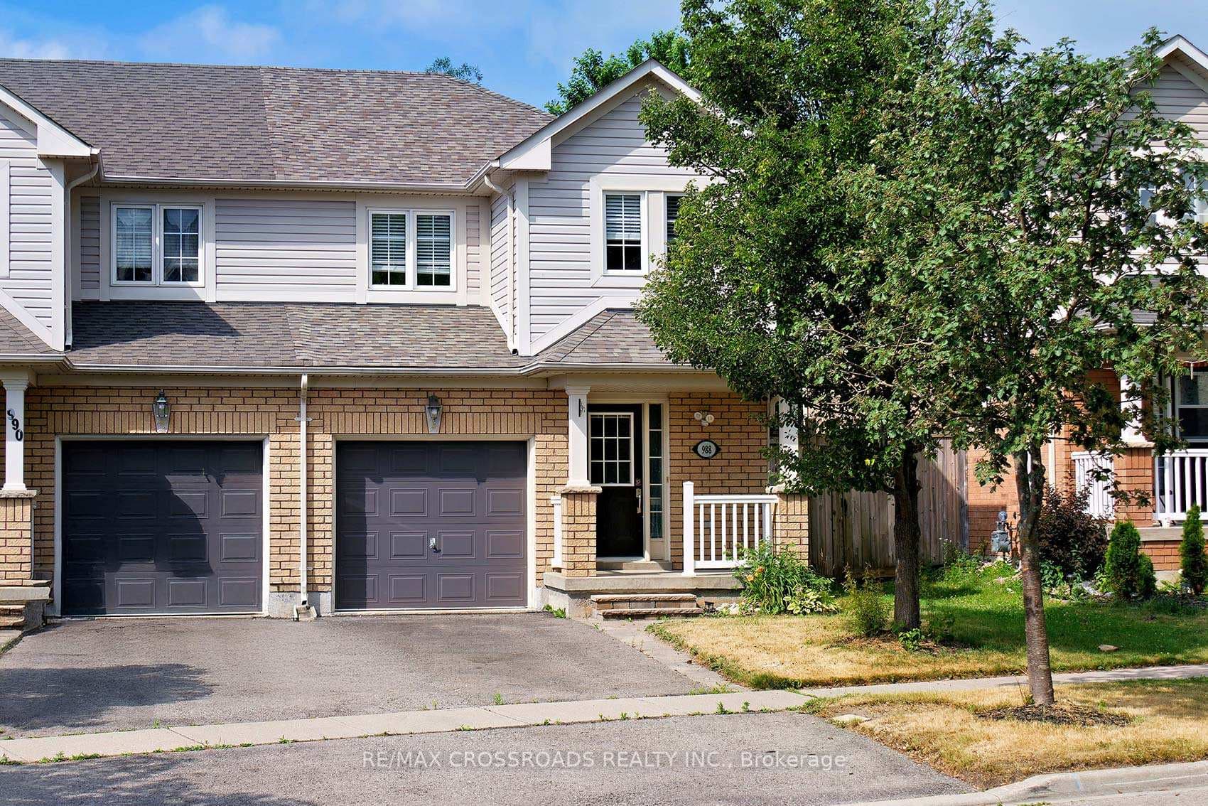 988 Southport Drive photo 1
