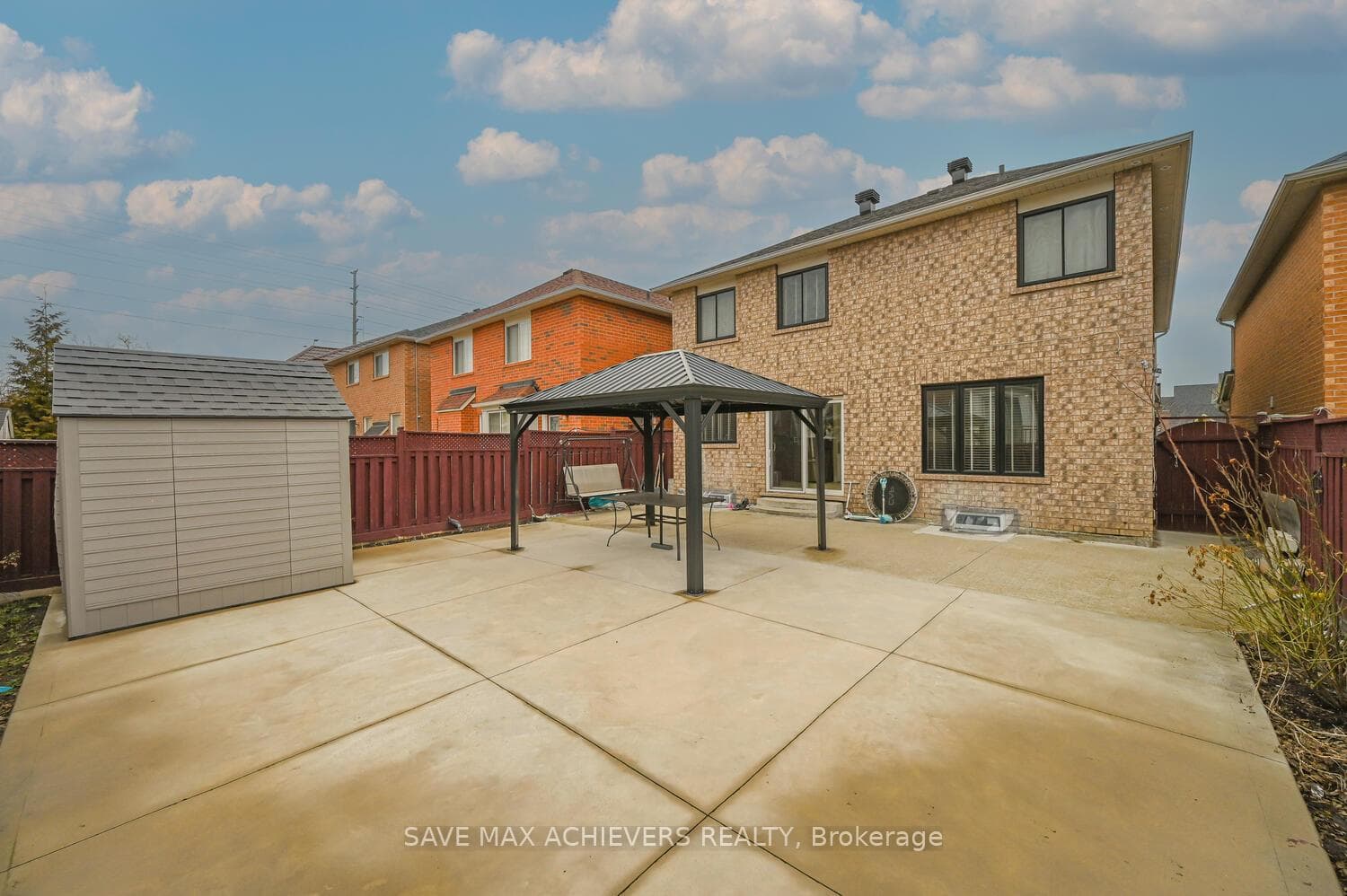 8 Bayridge Drive photo 38