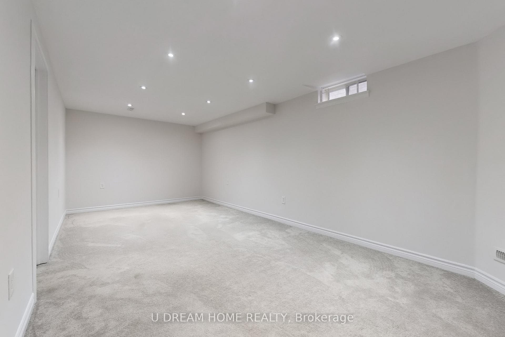 55 Catkins Crescent photo 23
