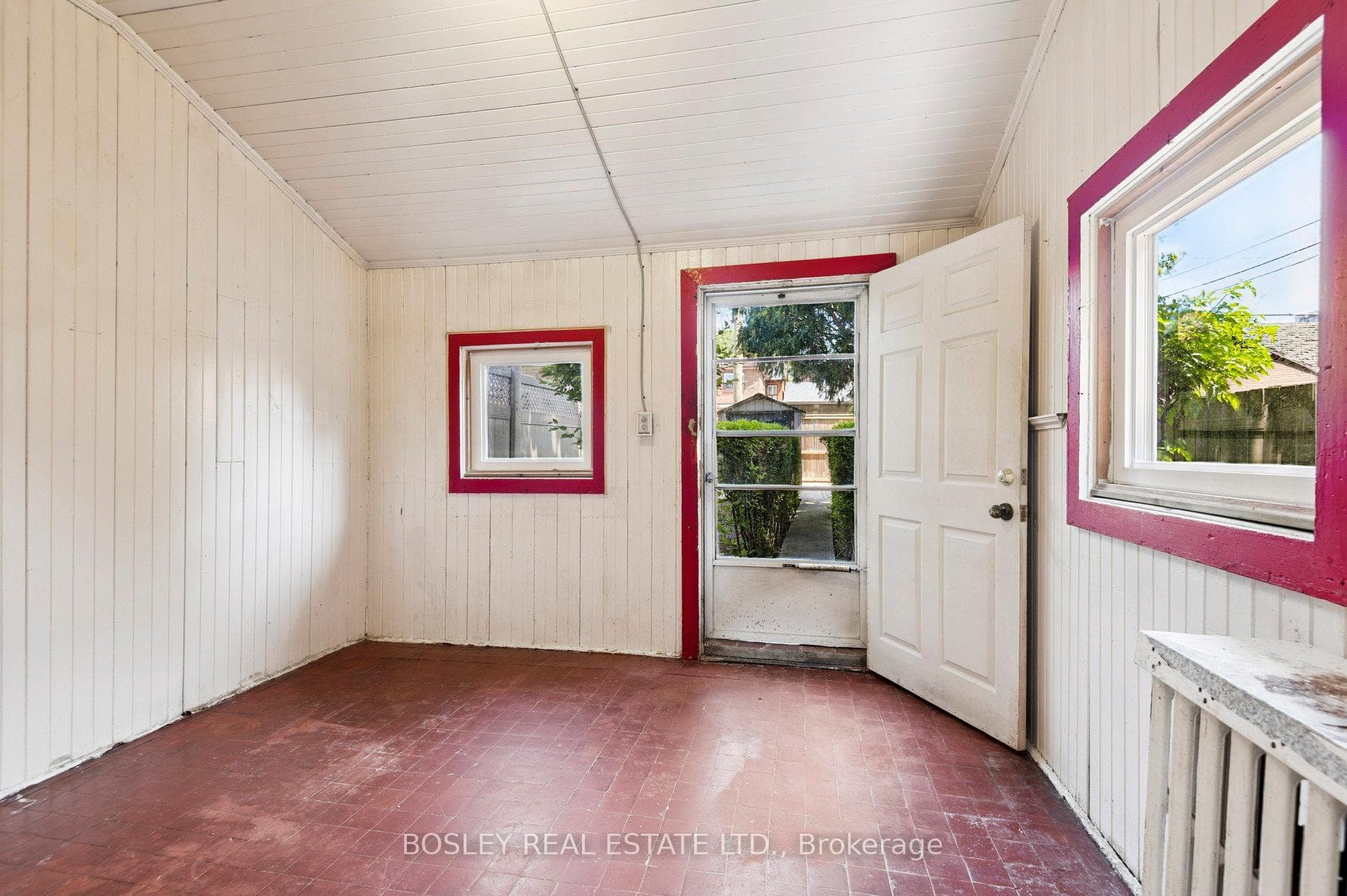 17 Beaconsfield Avenue photo 30