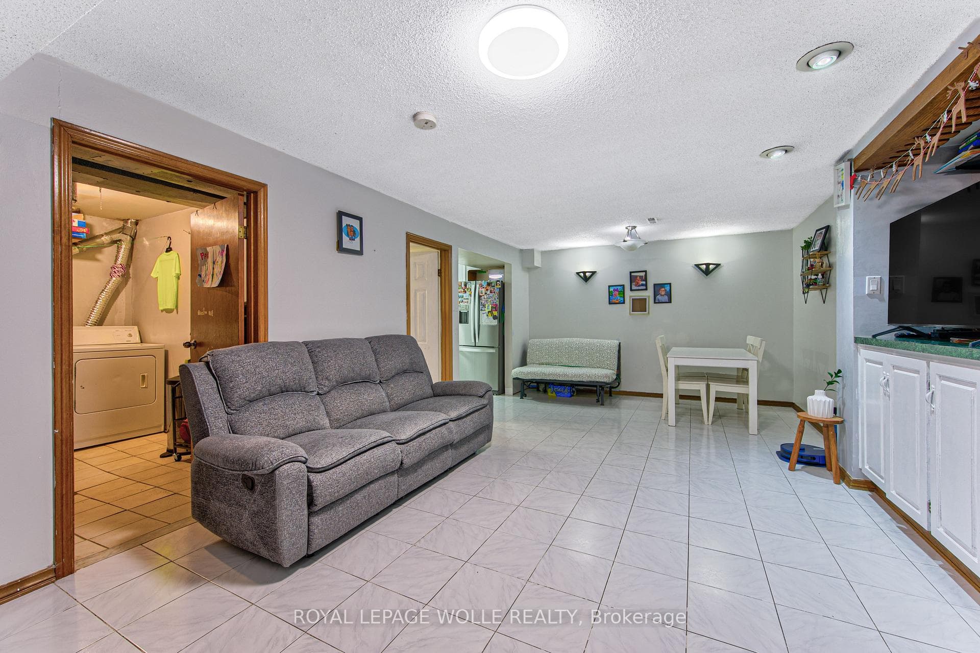 2560 Palisander Avenue photo 26