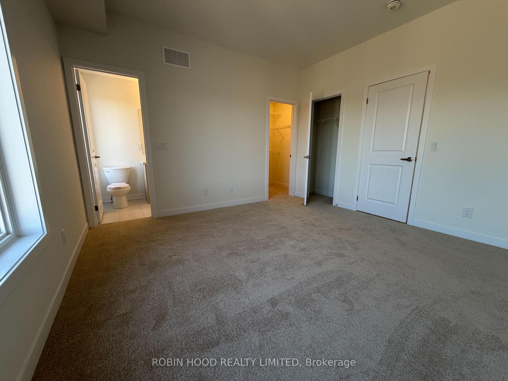 72 York Downs Boulevard photo 9