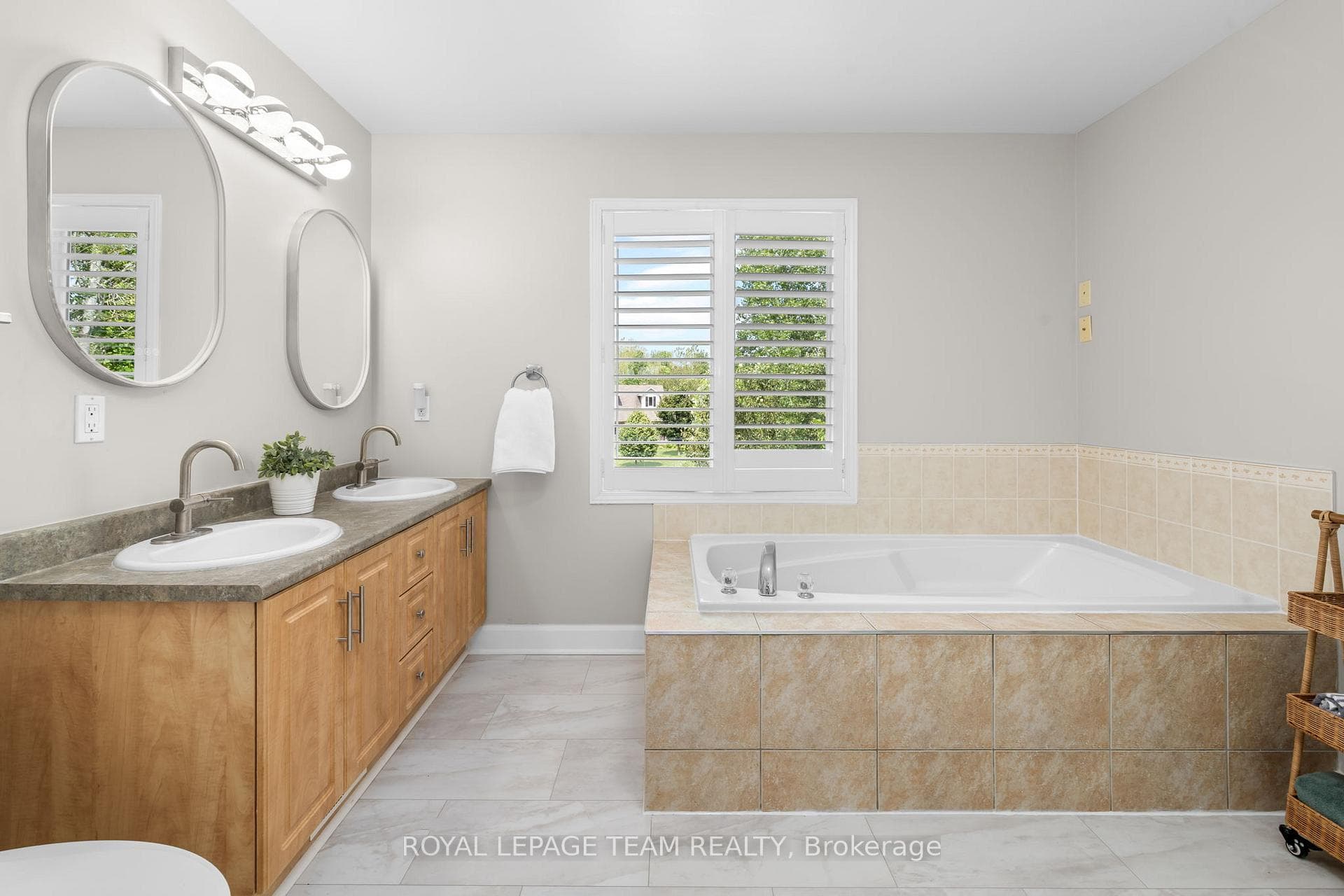 59 Empress Drive photo 29