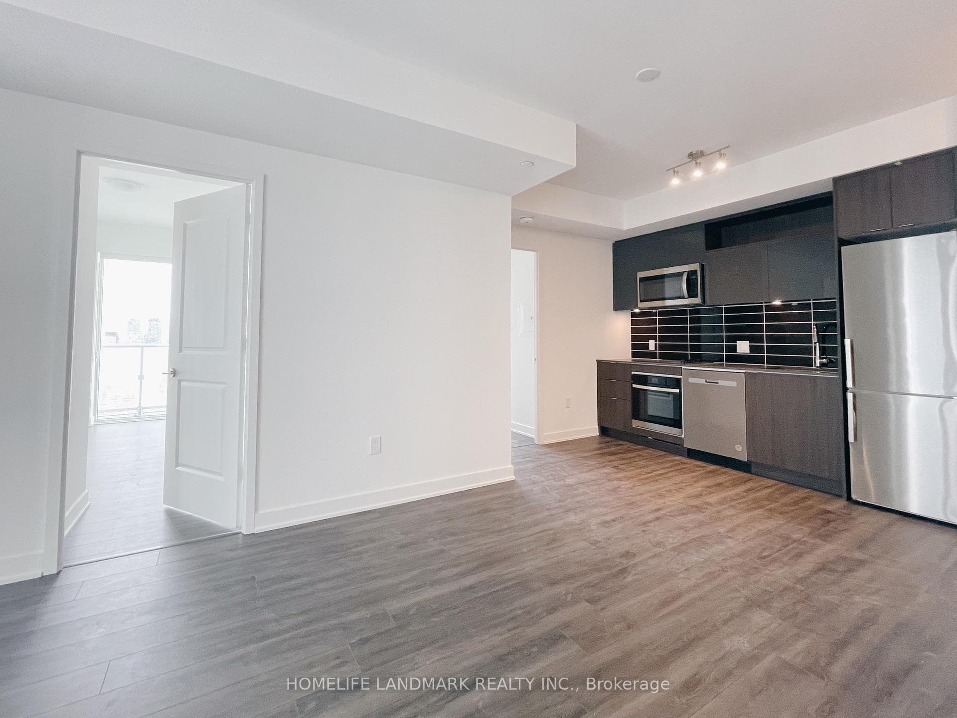 100 Dalhousie Street Unit 4201 photo 3