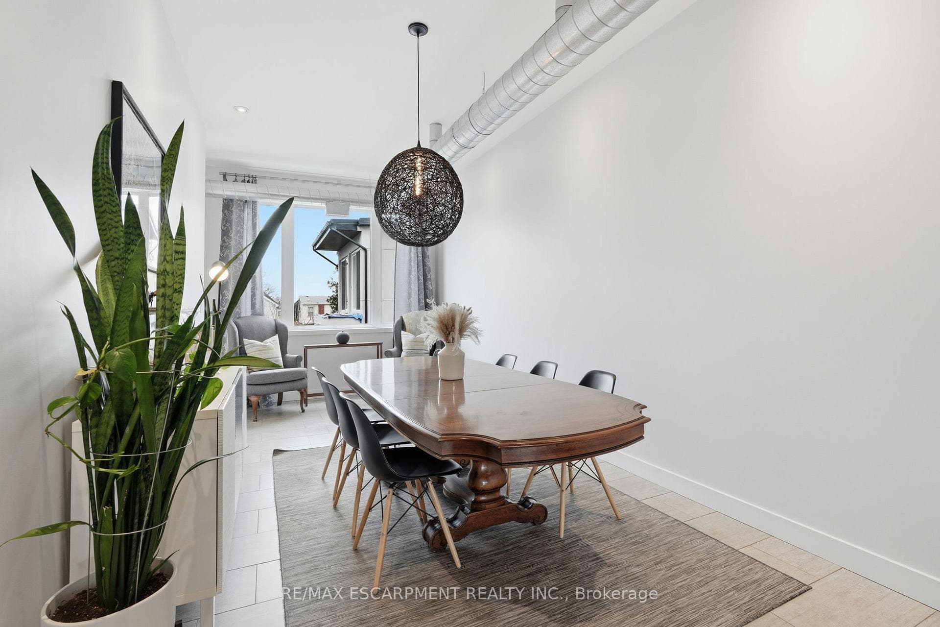 414 JOHN Street photo 15