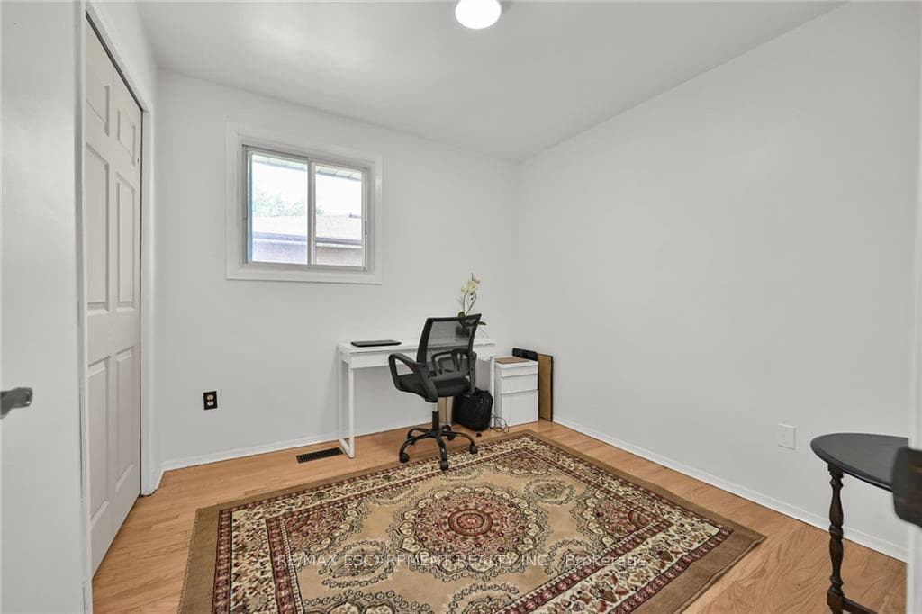 44 Tara Court photo 22