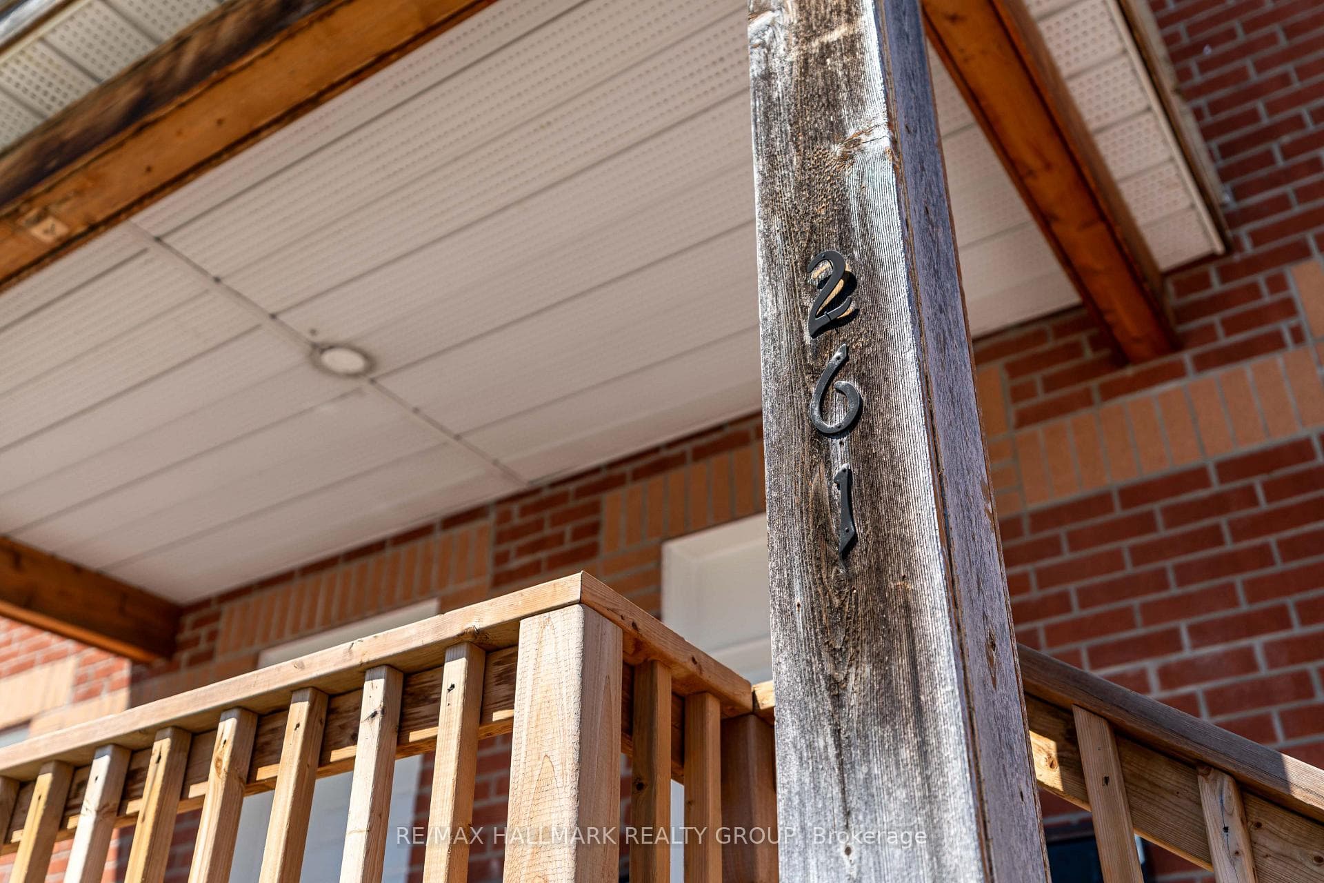 261 Somerset Street Unit 3 photo 2