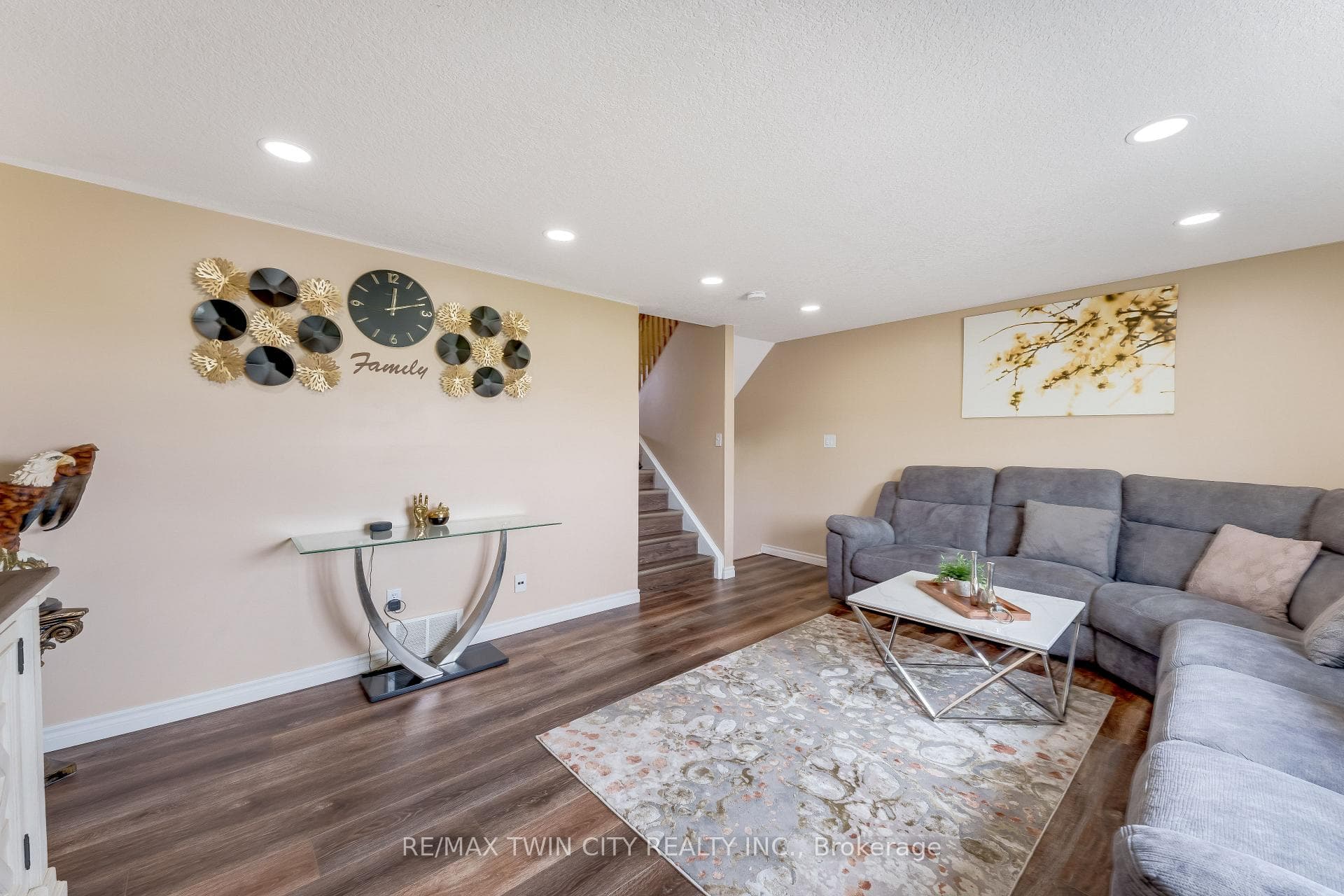 235 Red Clover Court photo 14