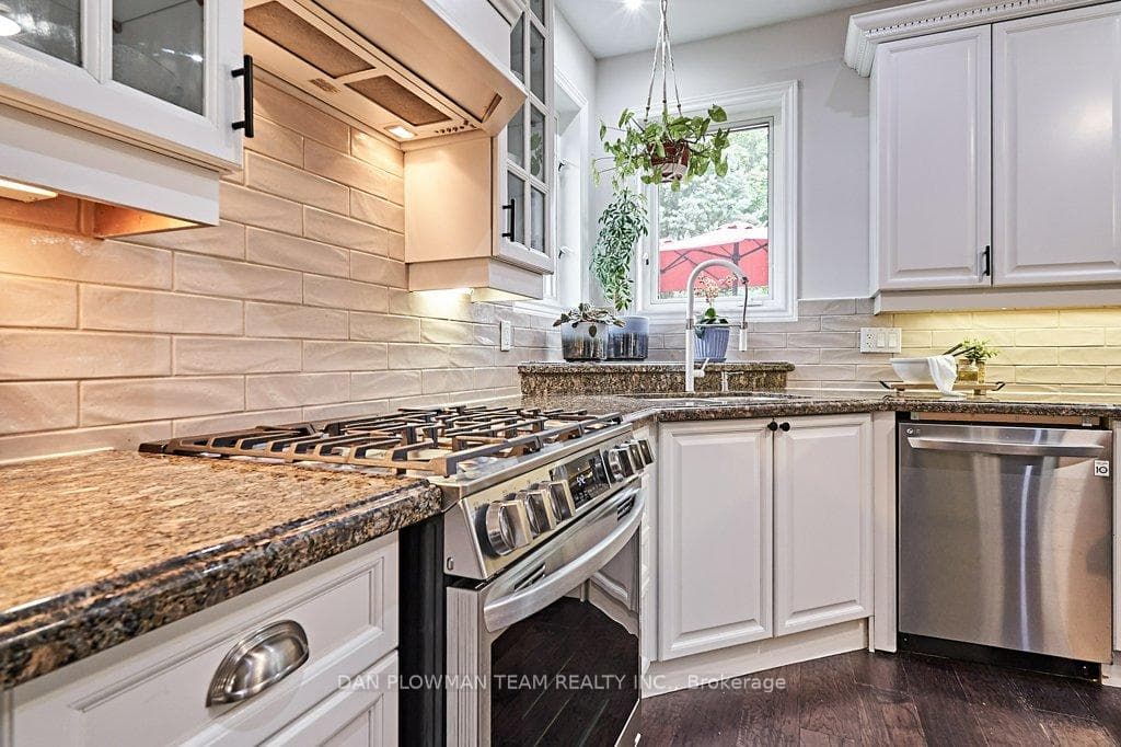 1470 Aldergrove Drive photo 10
