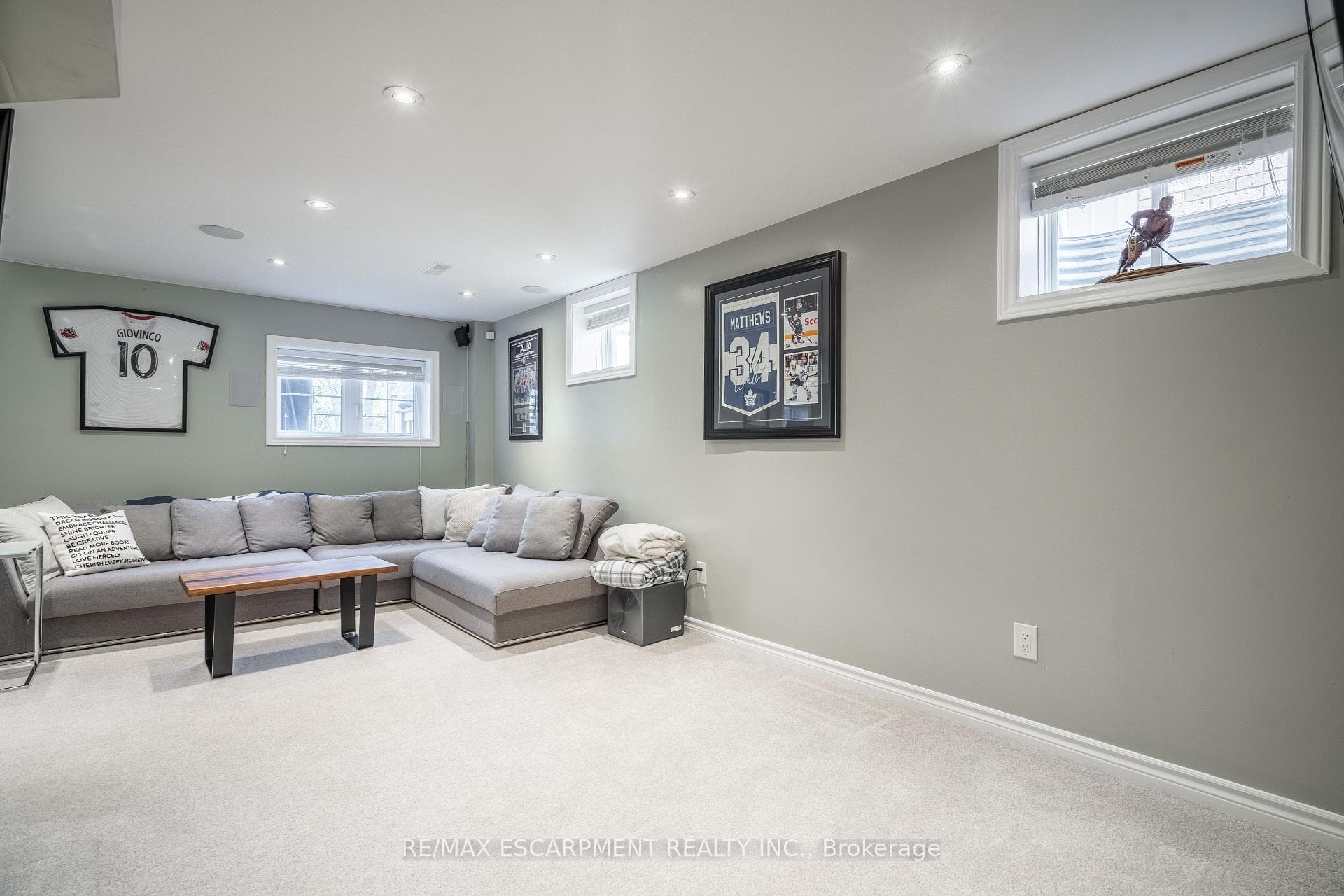 80 Montreal Circle photo 34