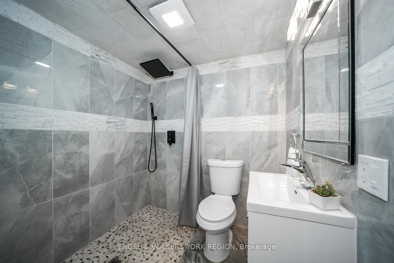 34 Sunkist Valley Road photo 31