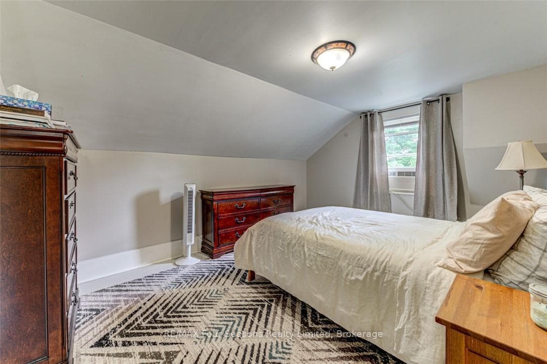 393 Second Street photo 29