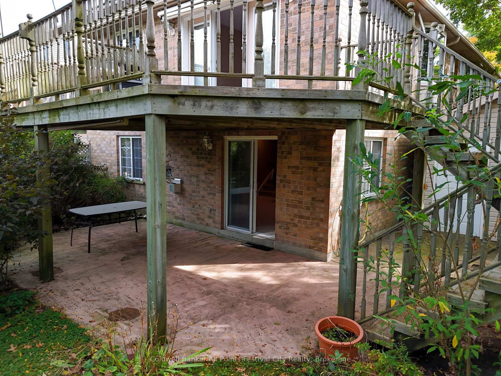 138 Athlone Crescent photo 8