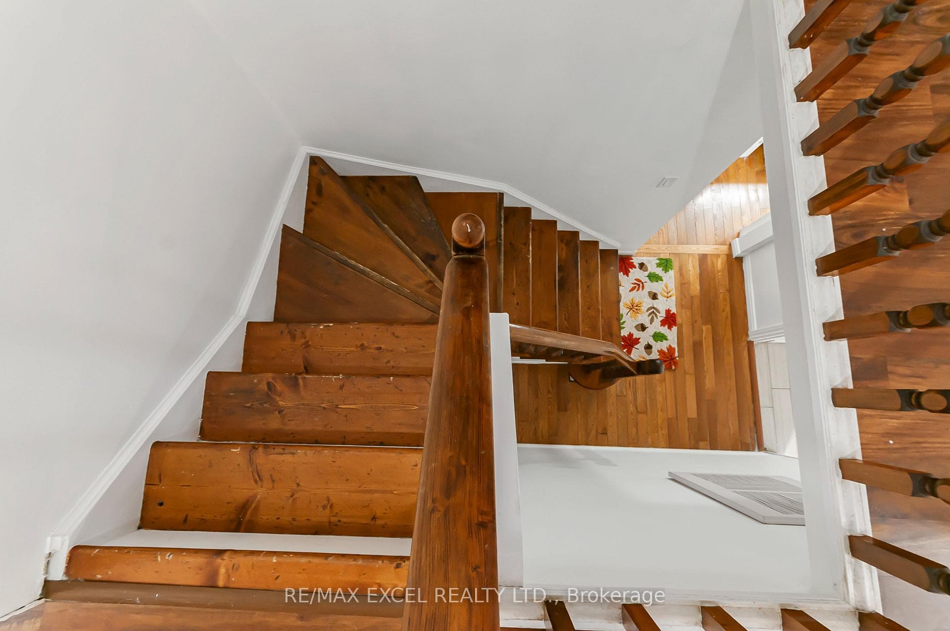 218 Angeline Street photo 23