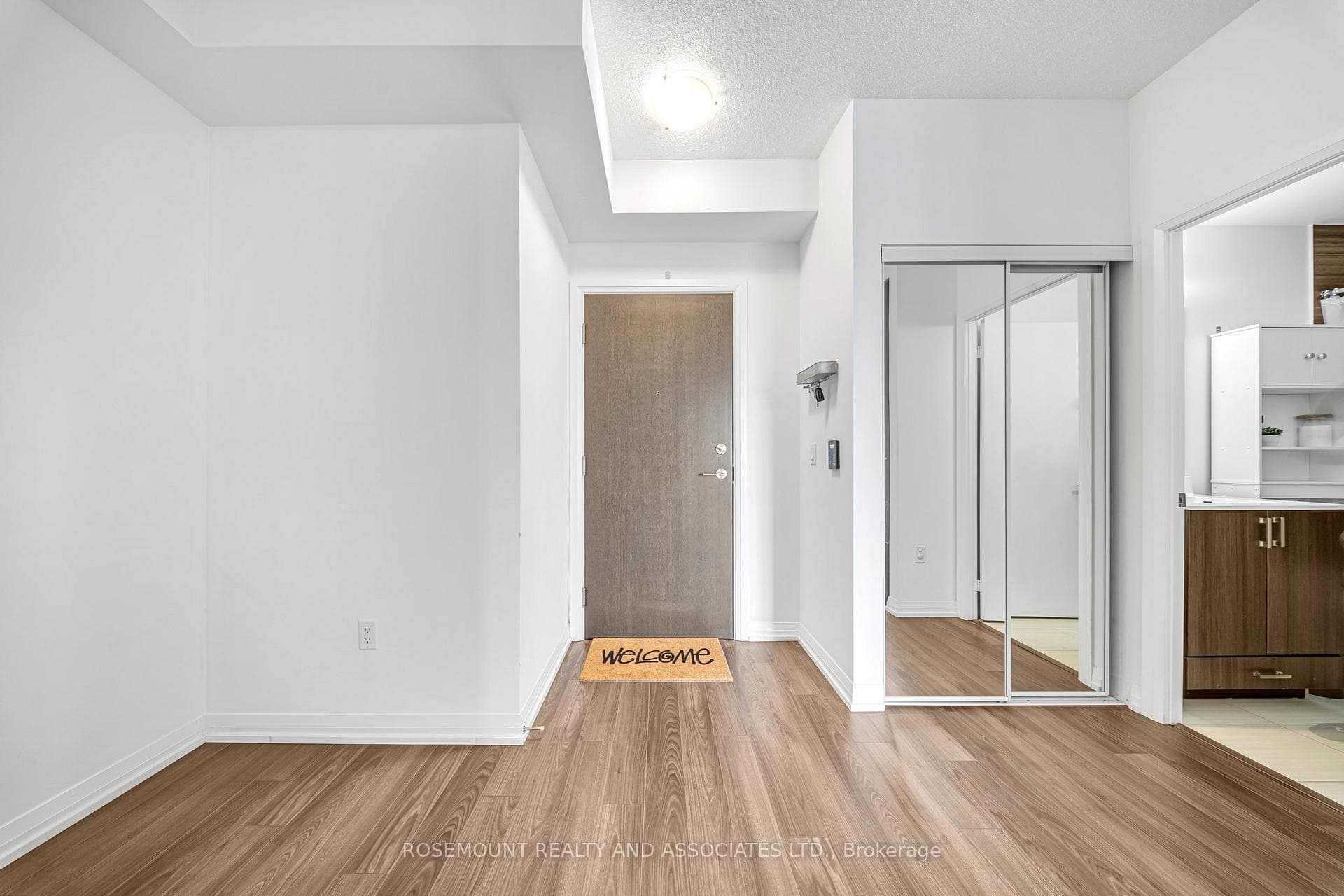 55 Ann O'reilly Road Unit 3401 photo 4