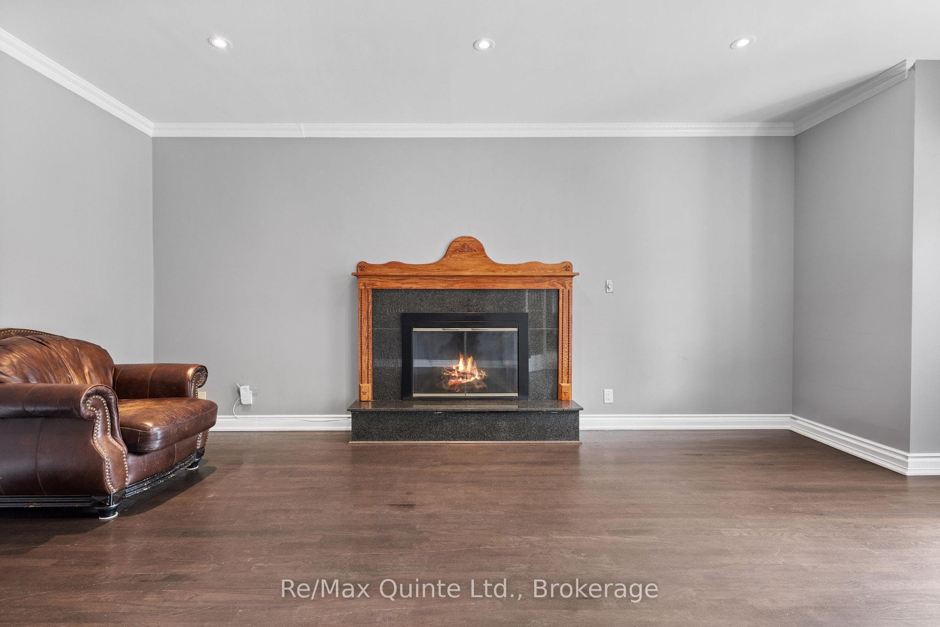 17 Applewood Court photo 9