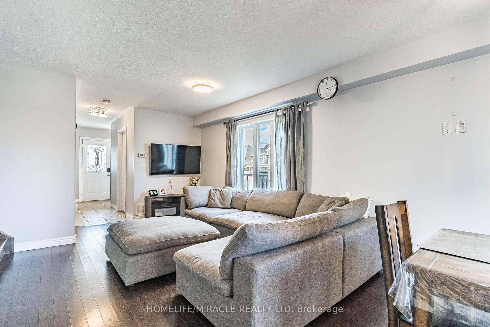 222 Pelech Crescent photo 10