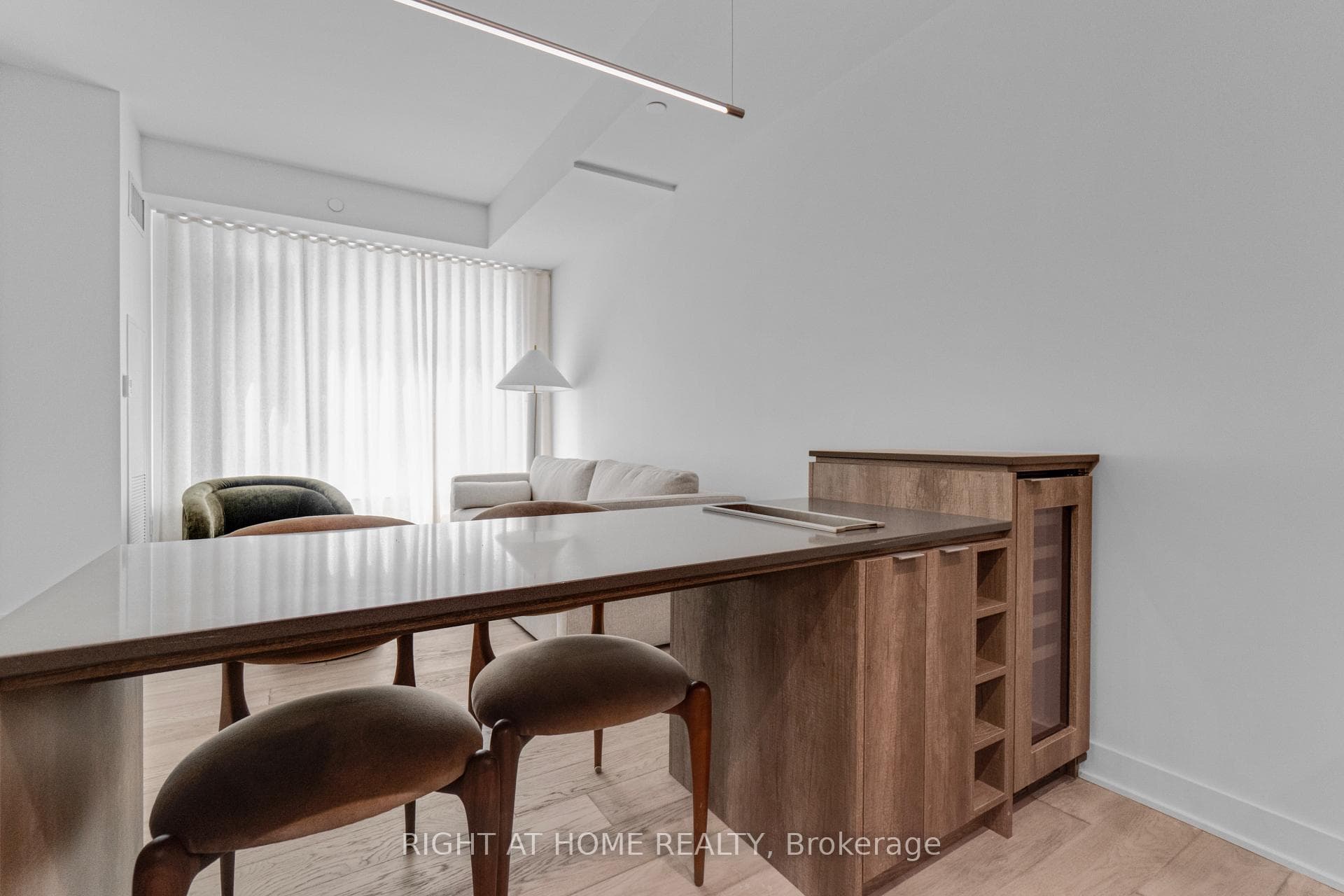 11 Yorkville Avenue Unit 2113 photo 15