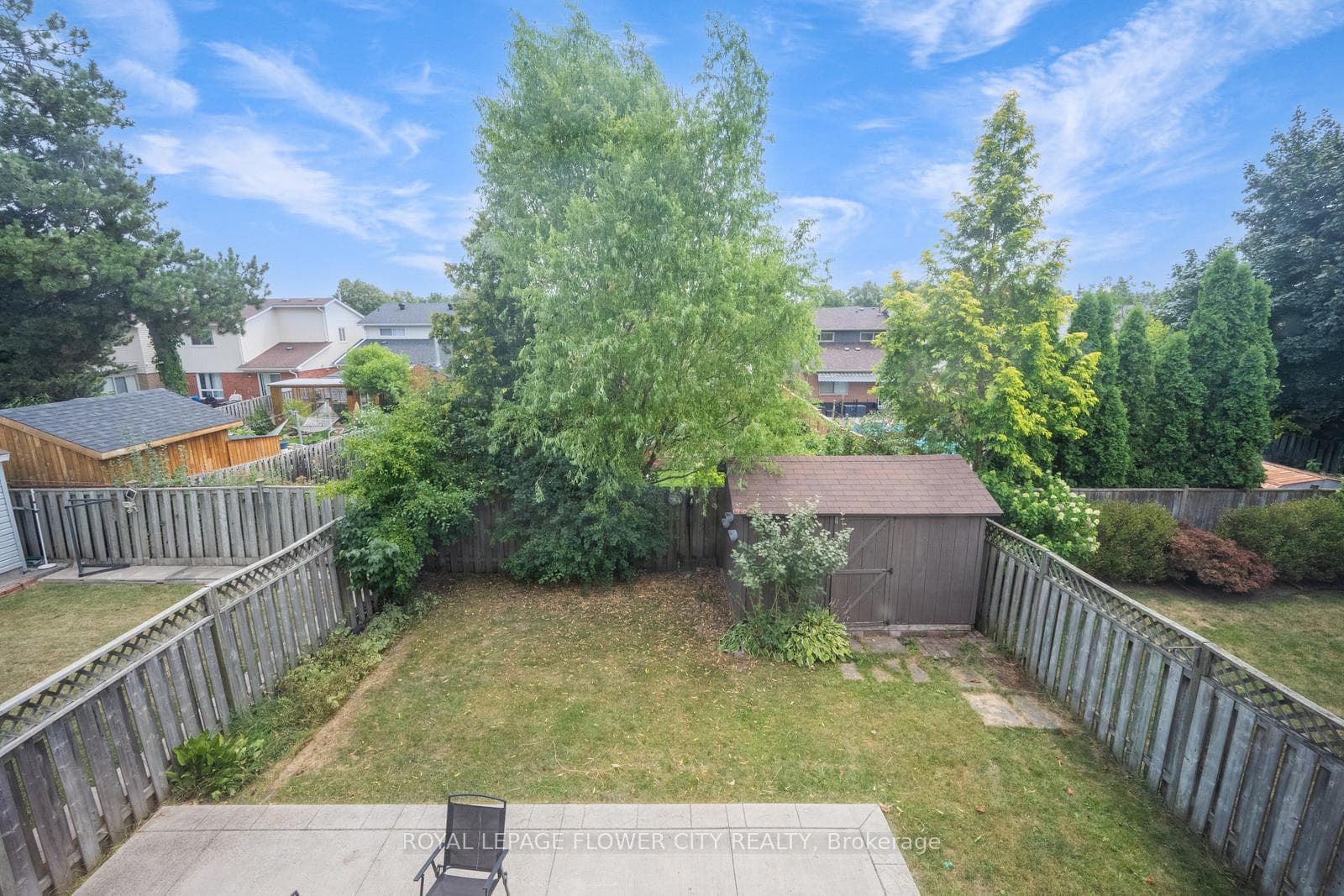 16 Ecclestone Drive photo 27