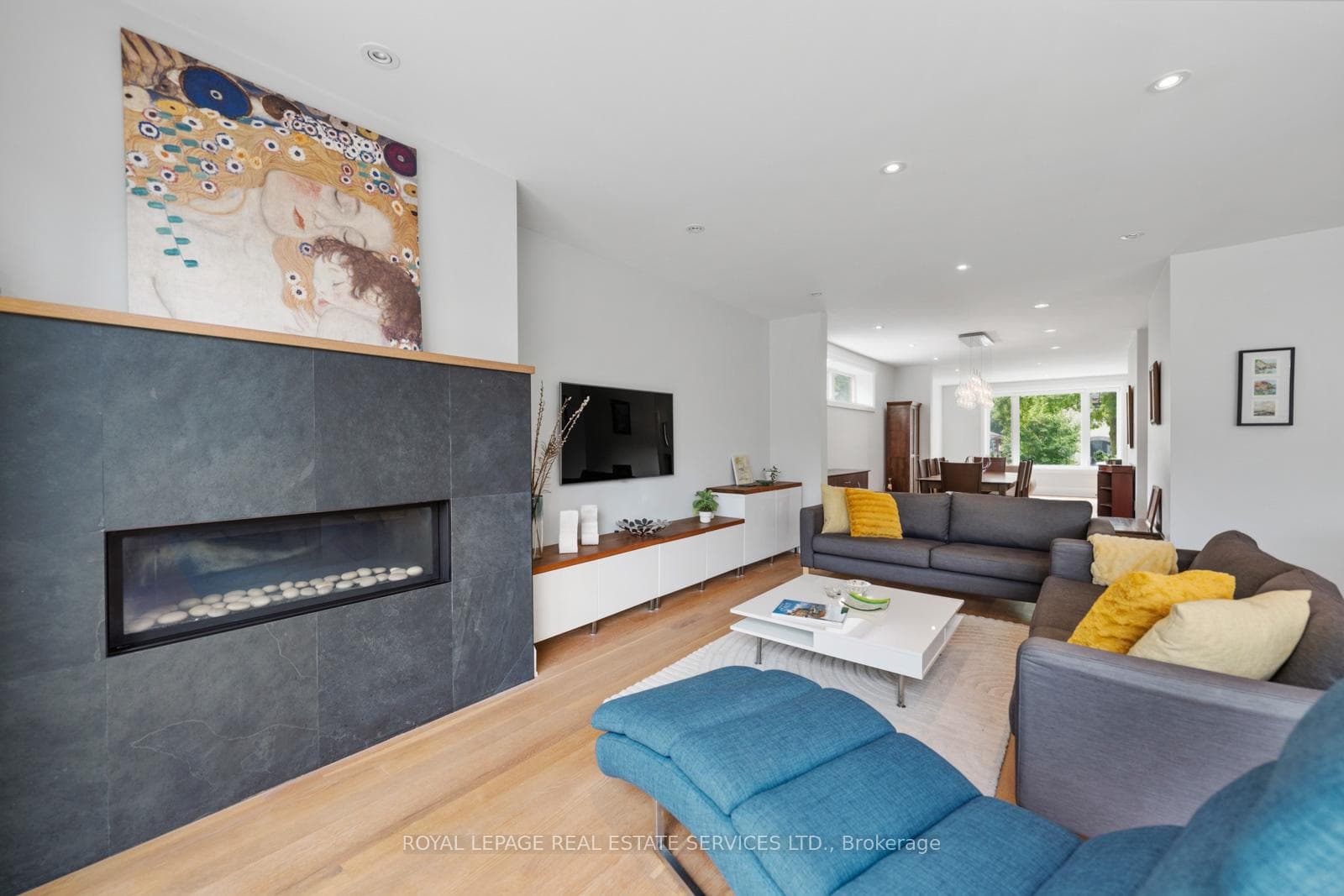 8 Firwood Crescent photo 12