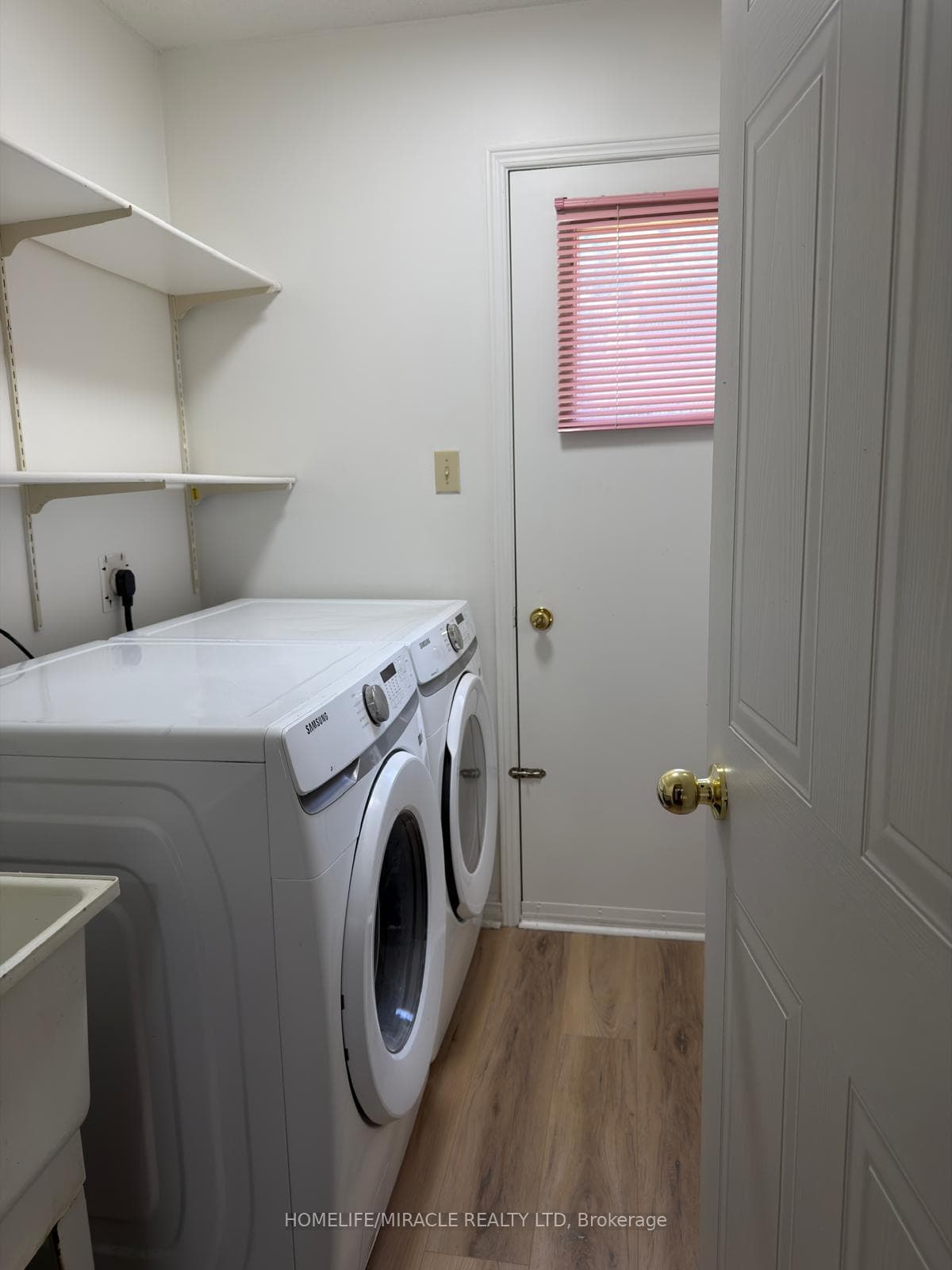 51 Wright Crescent photo 20