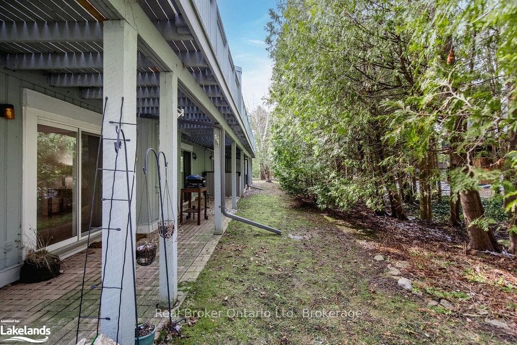 127 FAIRWAY Crescent Unit 31 photo 43