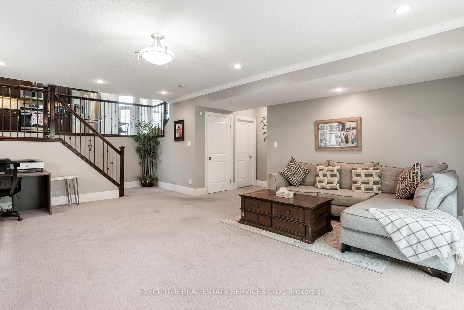 2884 DEVON Road photo 33
