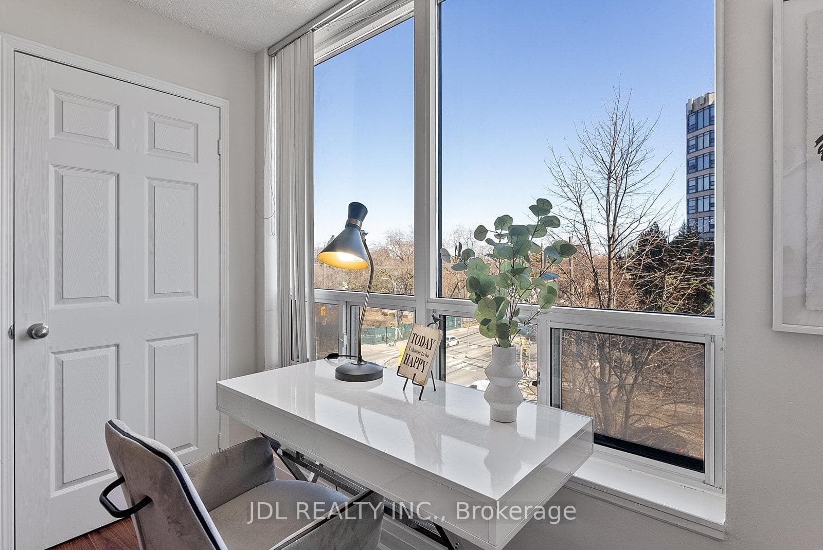 35 Finch Avenue Unit 605 photo 35