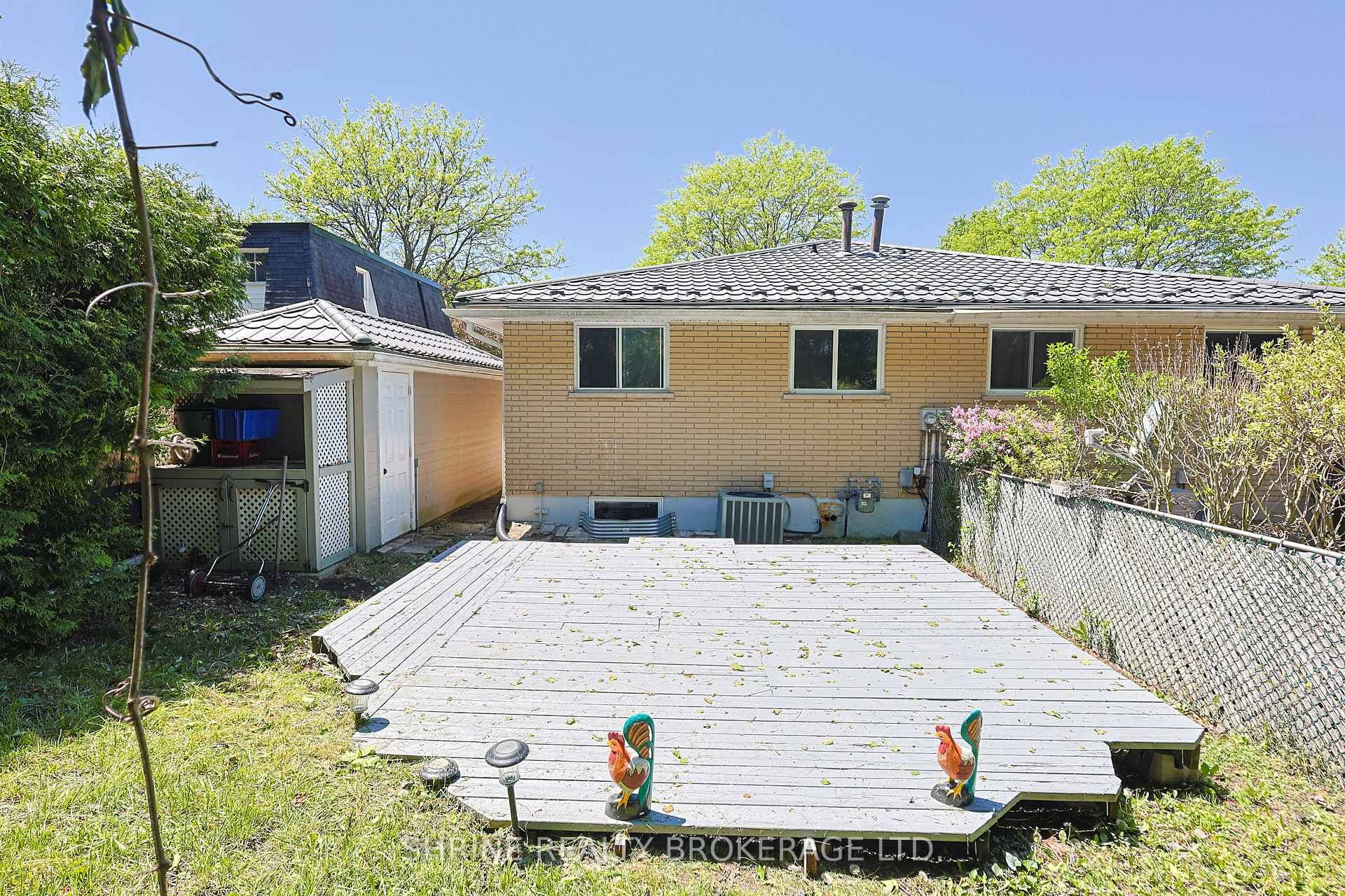 743 Sevilla Park Place photo 21