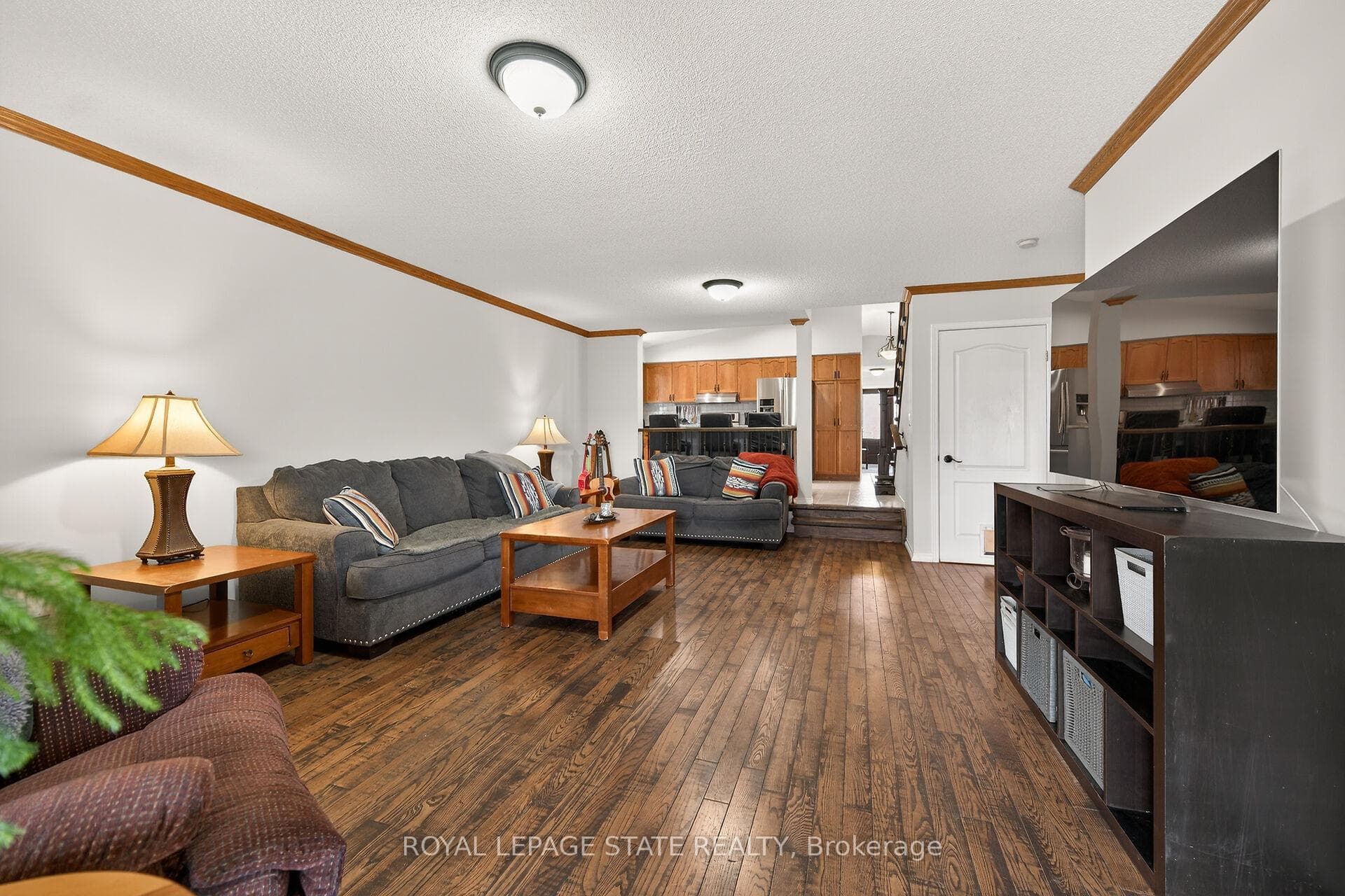 110 Jacqueline Boulevard photo 30