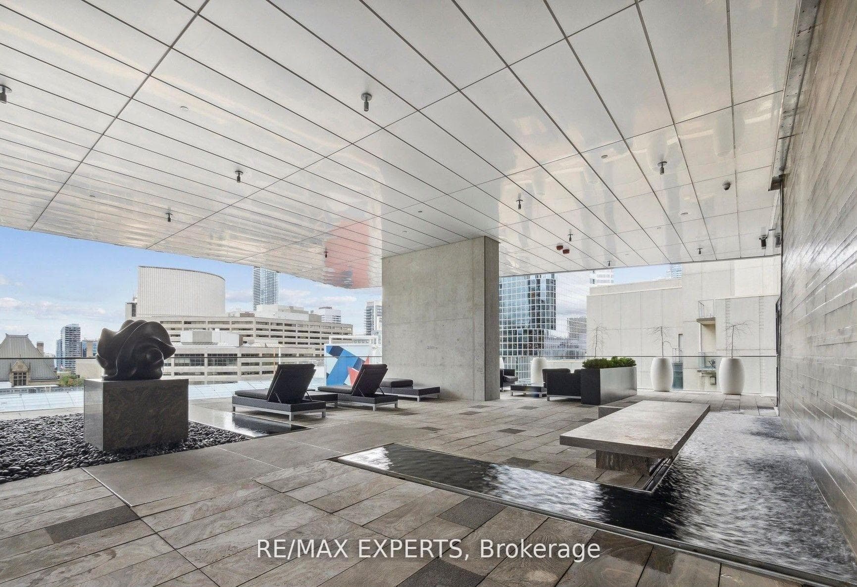 197 Yonge Street Unit 3414 photo 16