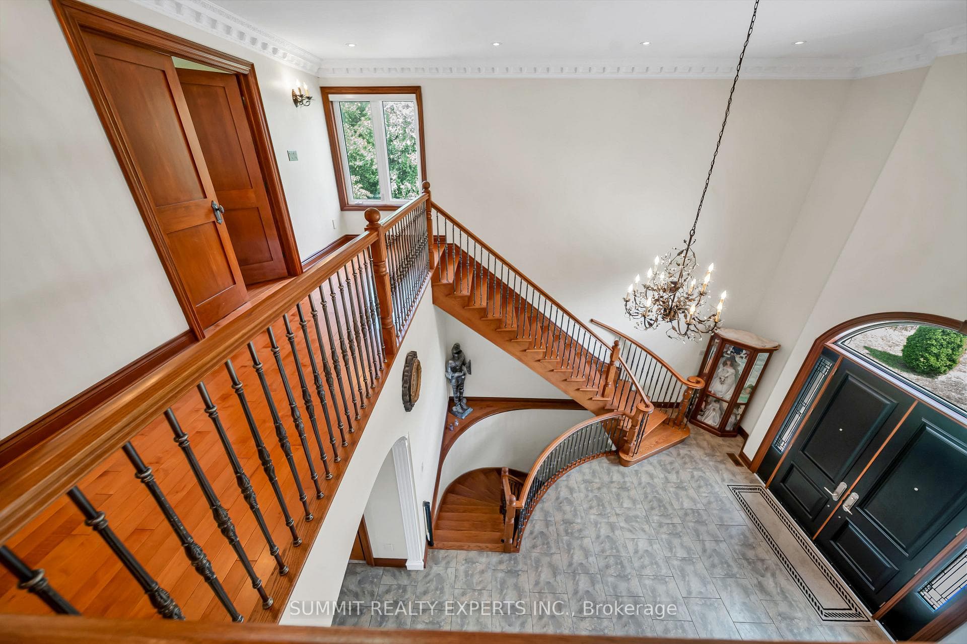 7728 Mayfield Road photo 18