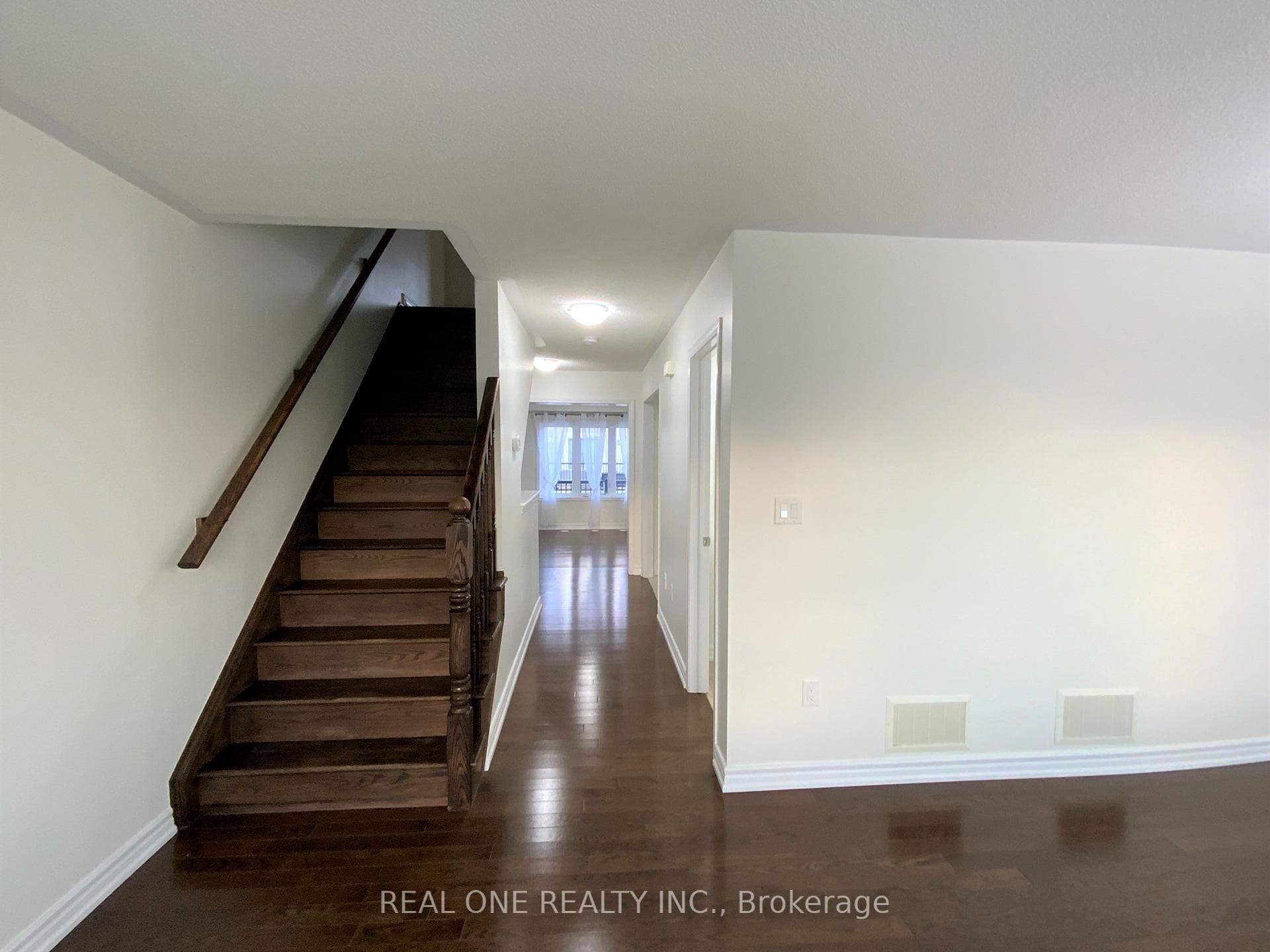 30 Henneberry Lane photo 17