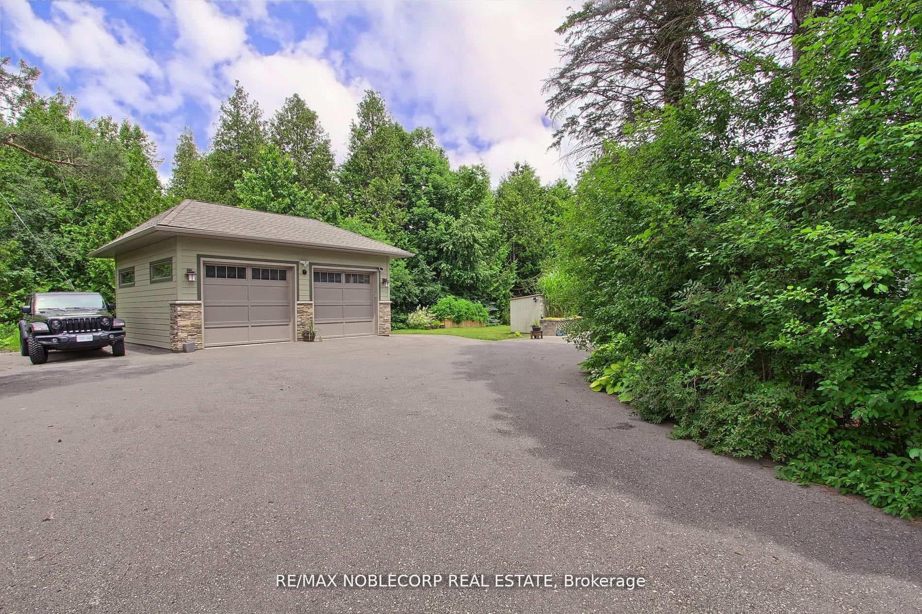 11201 Lake Ridge Road photo 36