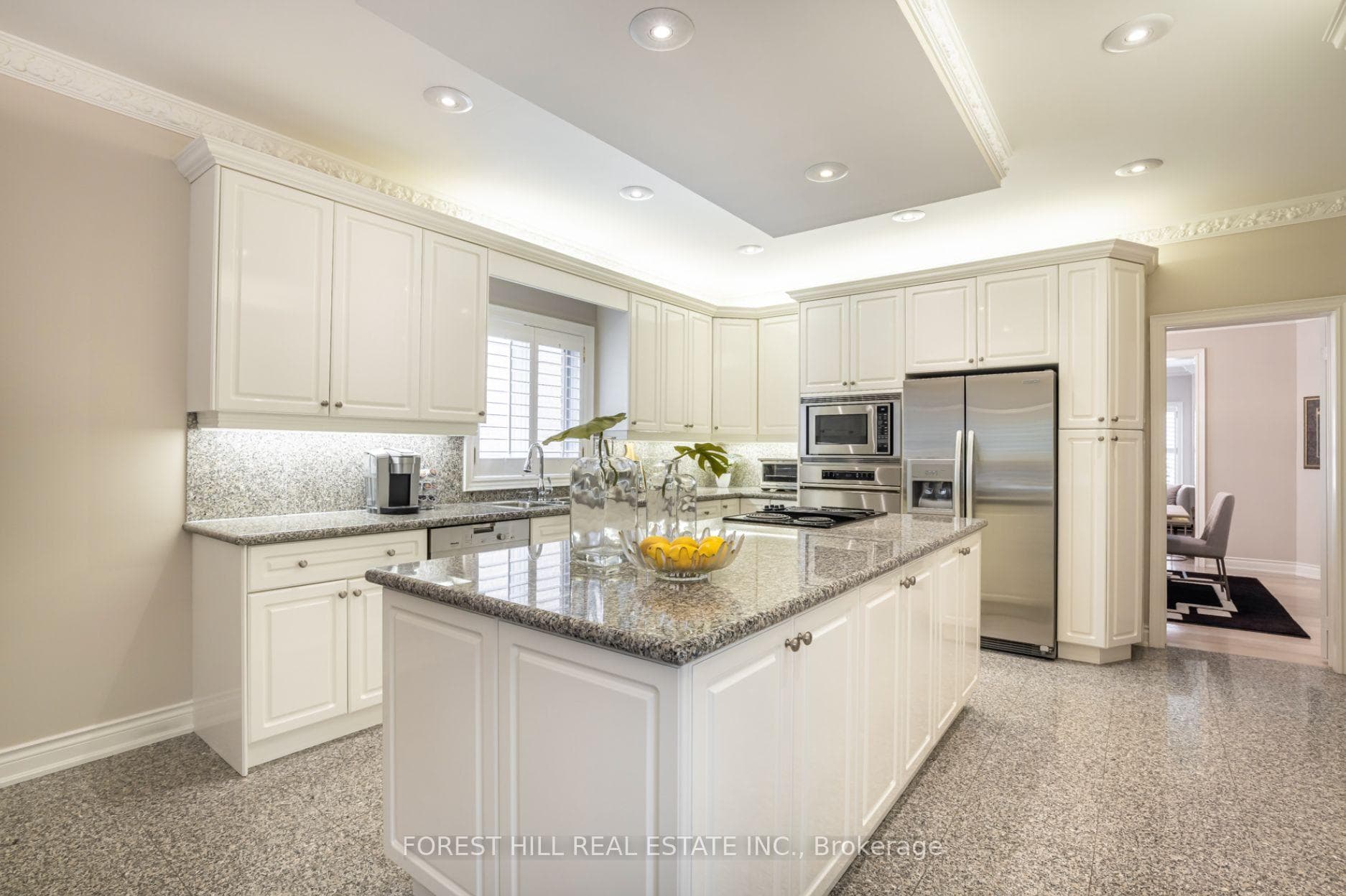96 Babcombe Drive photo 9