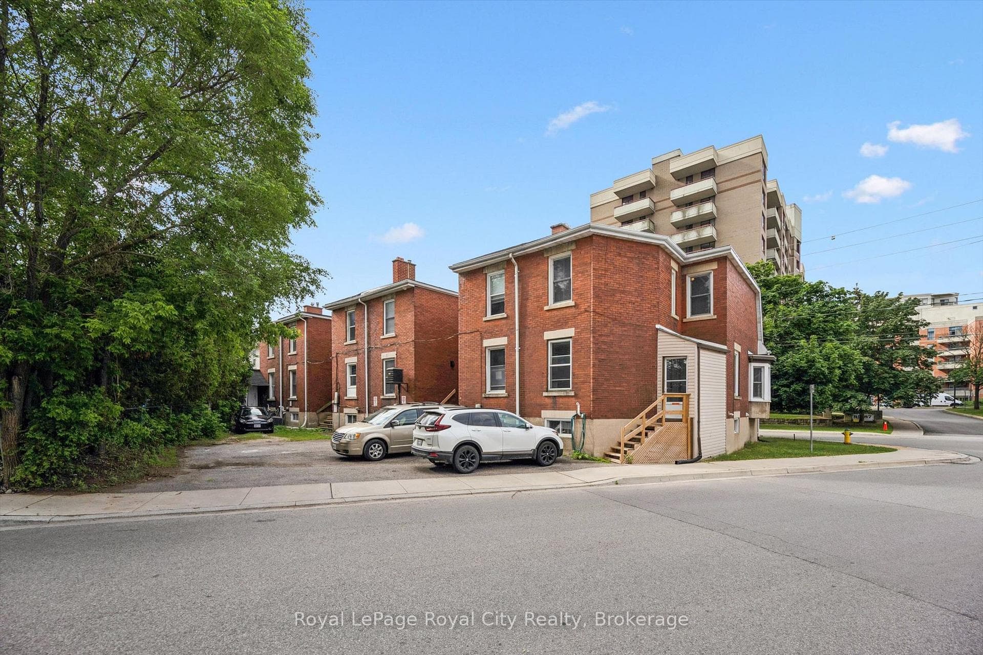 90 Neeve Street photo 37