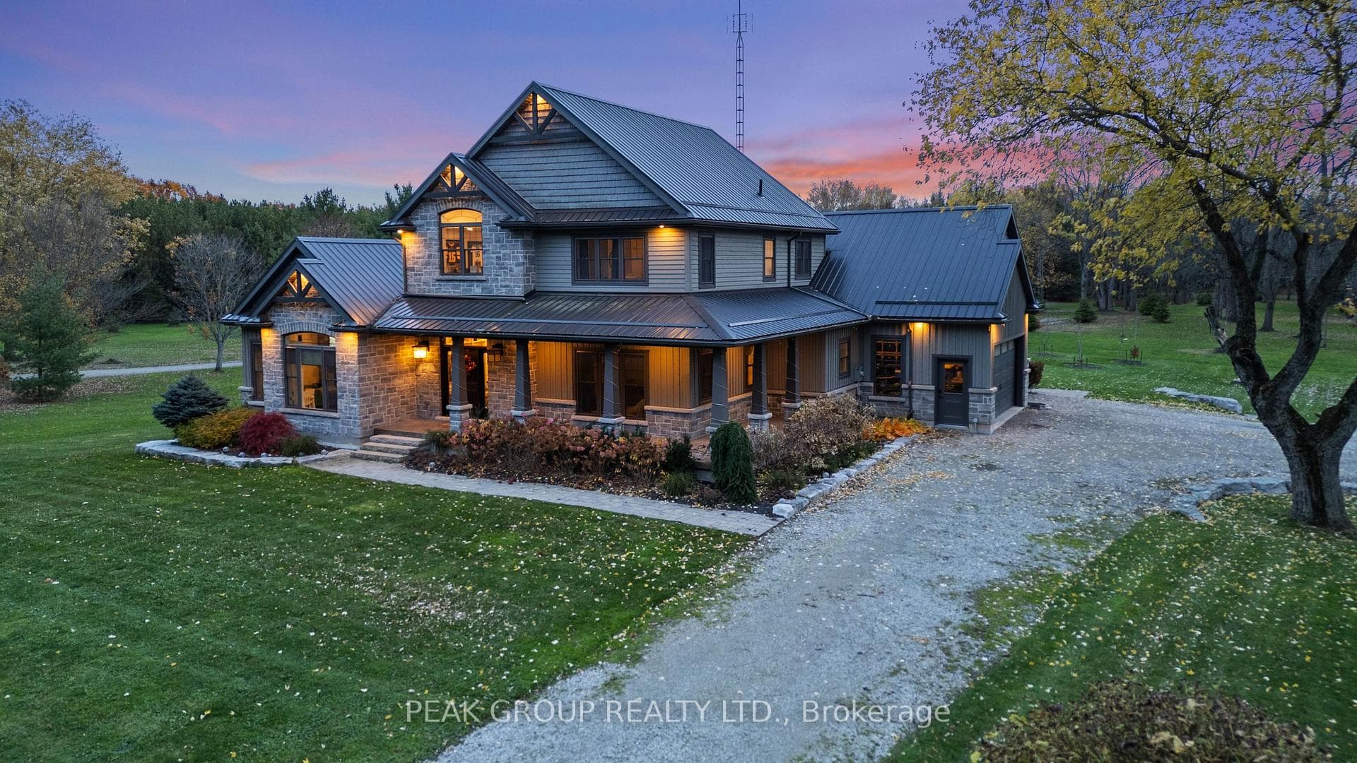 662 Foss Road photo 1