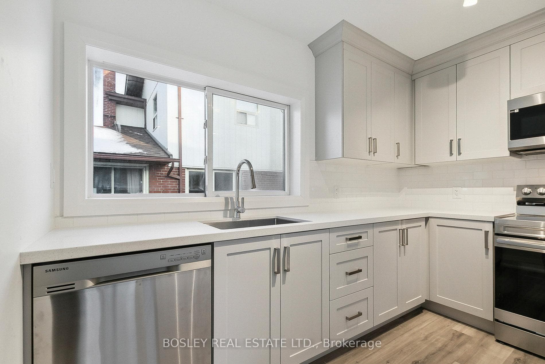 66 Gaiety Drive Unit Main photo 17