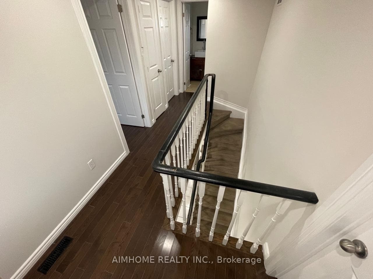 69 Noake Crescent photo 21