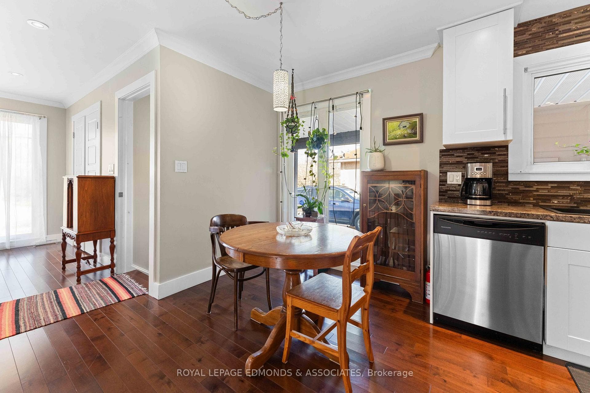 188 Laurier Avenue photo 13