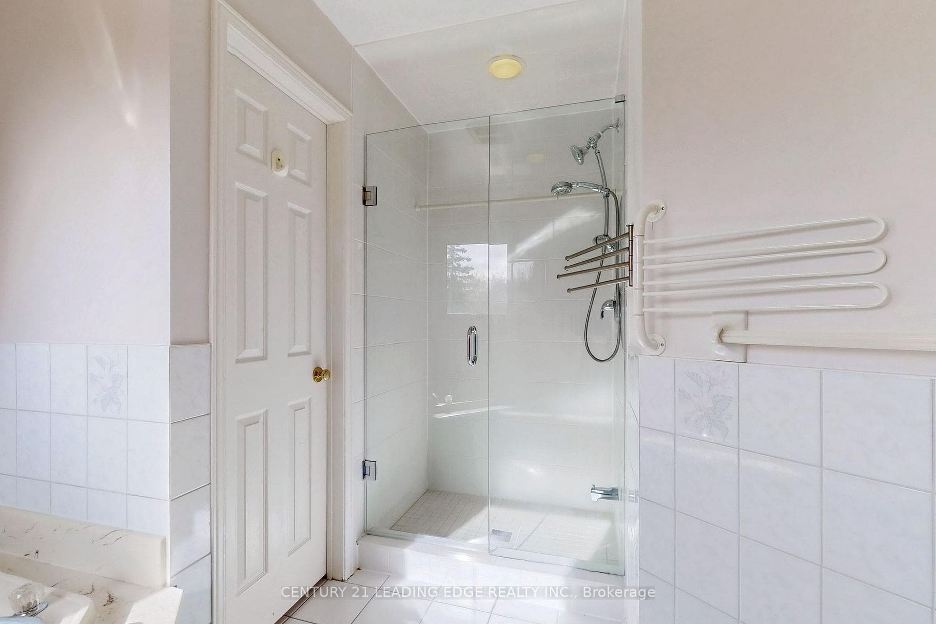 616 CARLTON Road photo 22