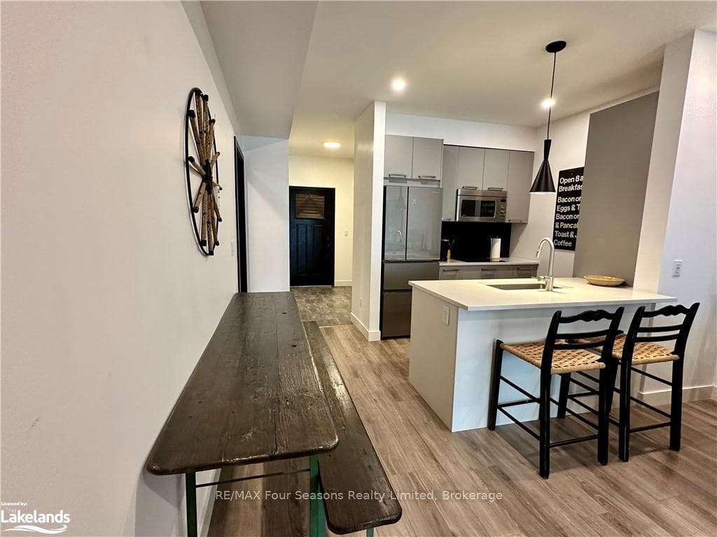 12 BECKWITH Lane Unit 106 photo 10