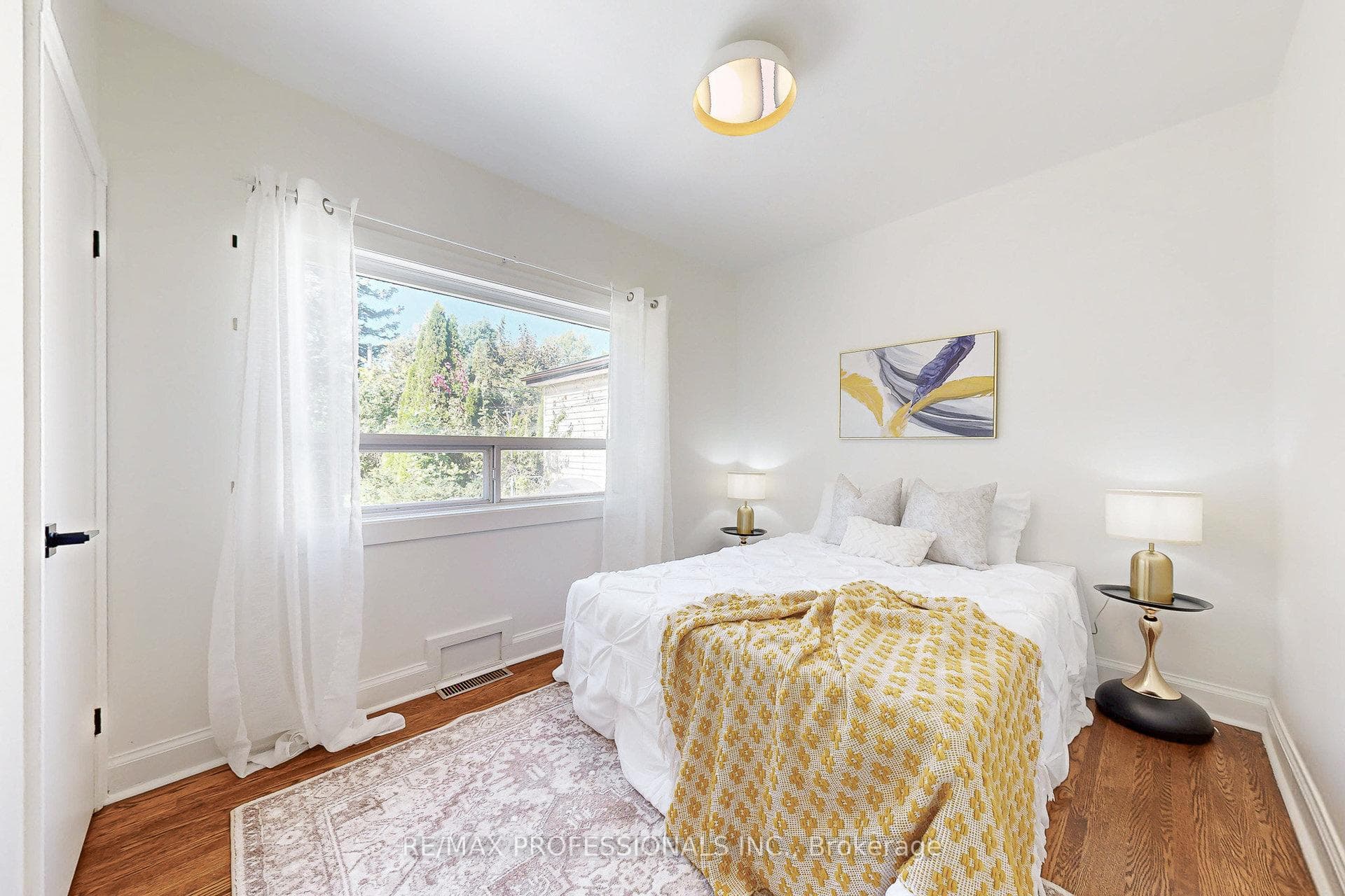 146 Pinegrove Avenue photo 13