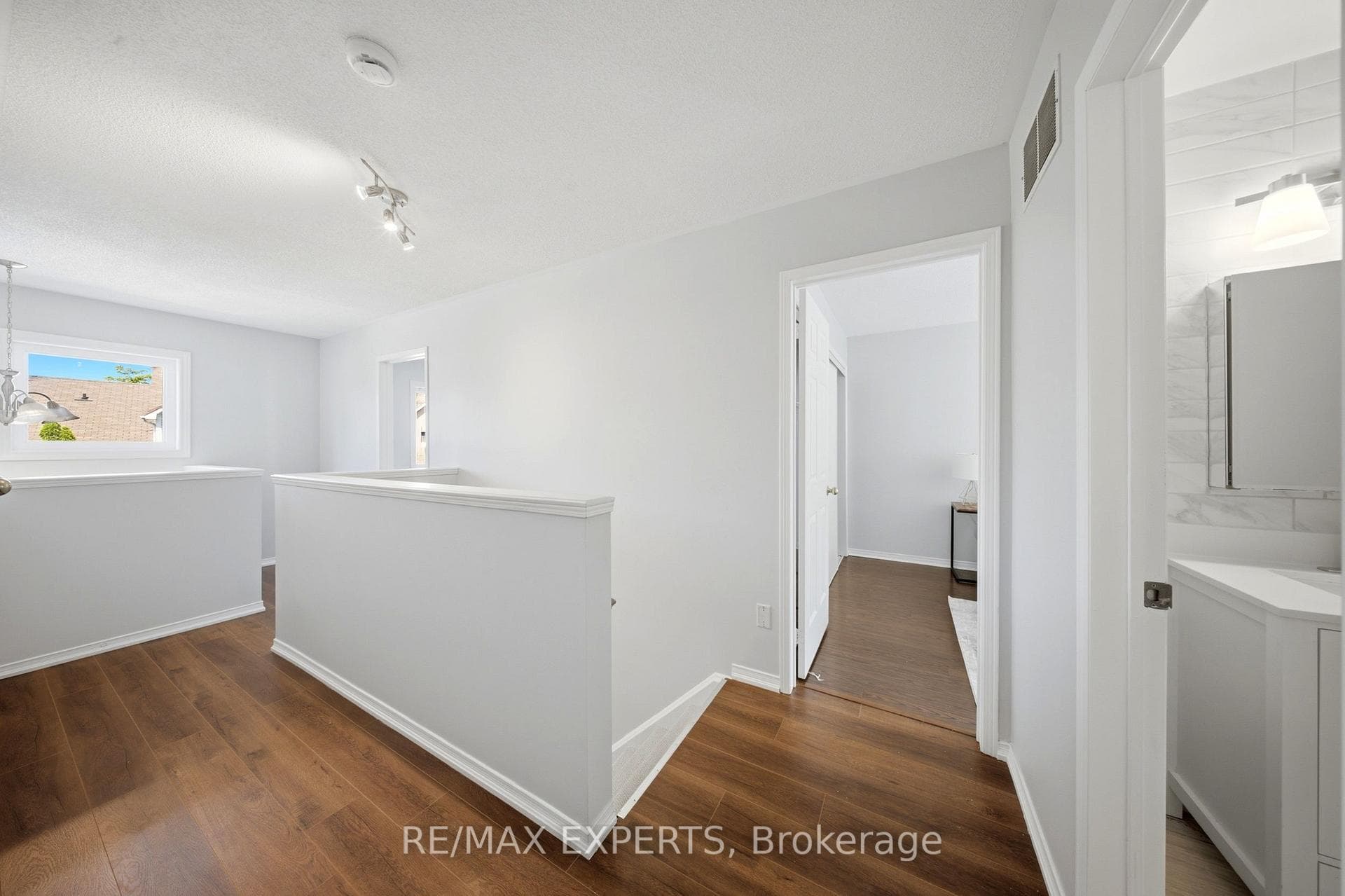 5910 Greensboro Drive Unit 113 photo 16