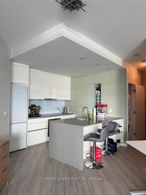208 Queens Quay Unit 2509 photo 4