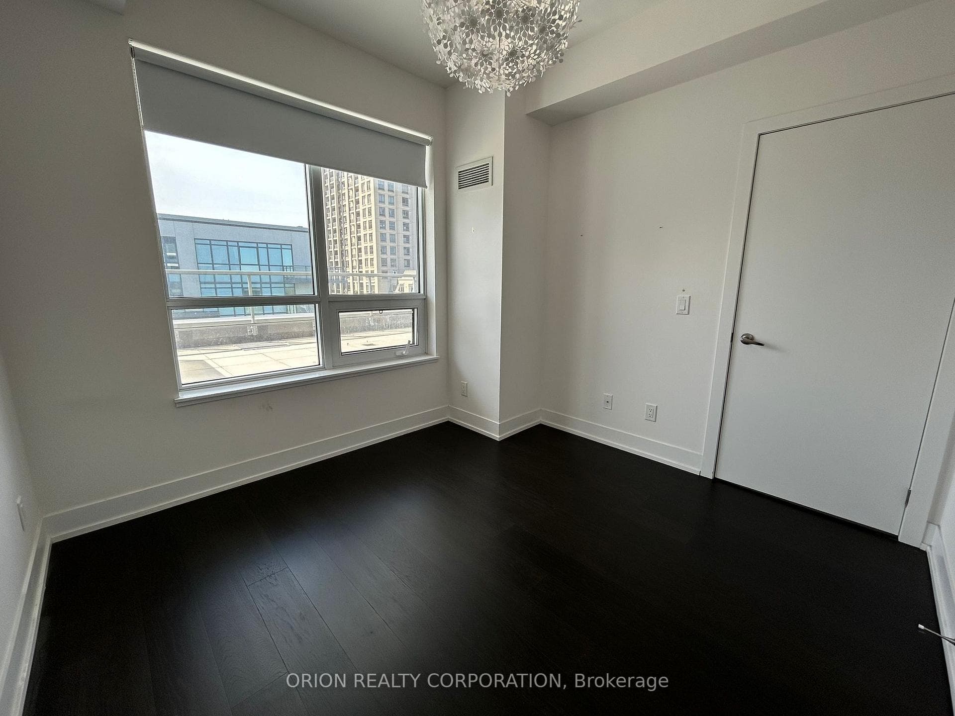 7 Kenaston Gardens Unit 707 photo 16