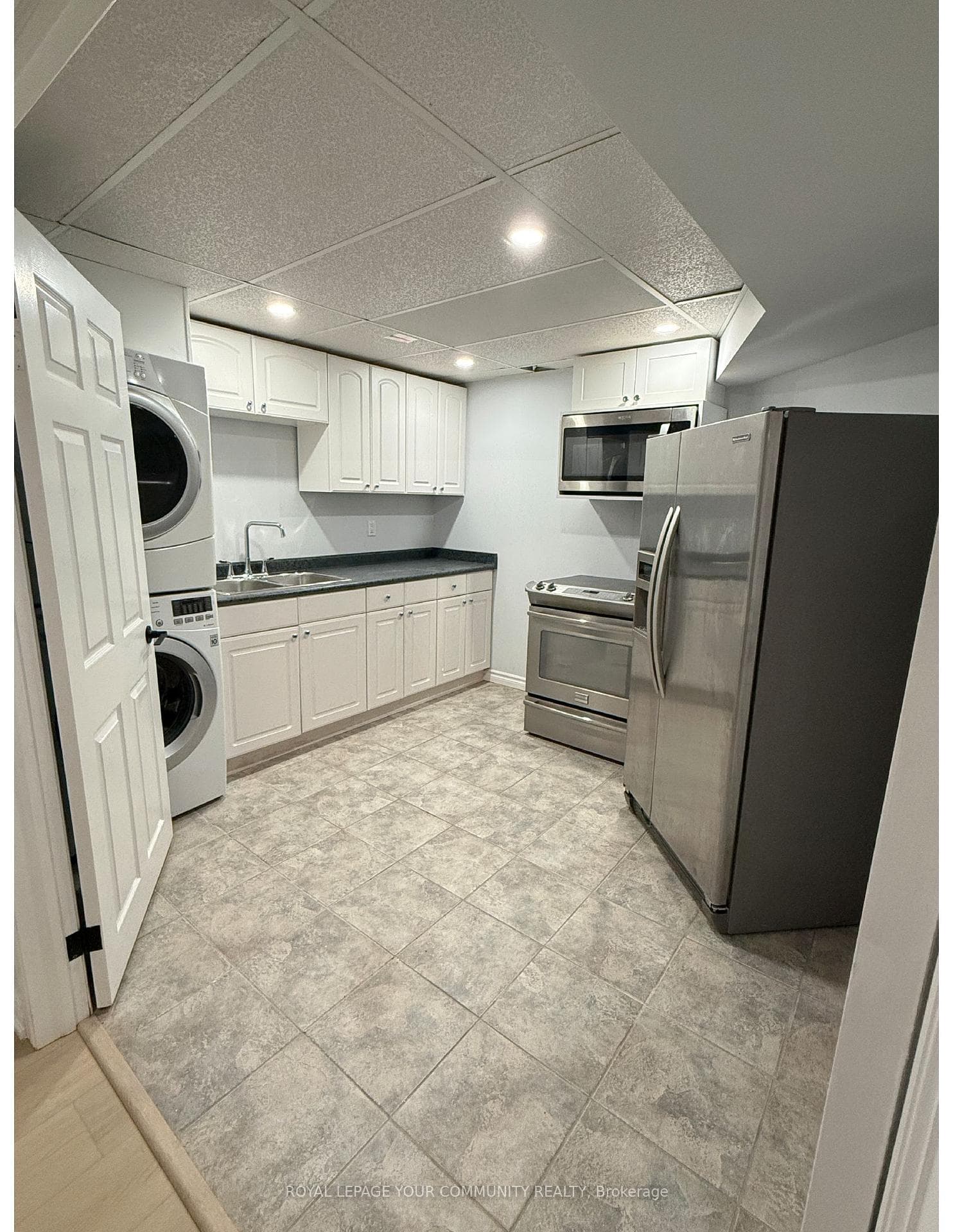 273 Mccaffrey Road Unit Lower photo 6